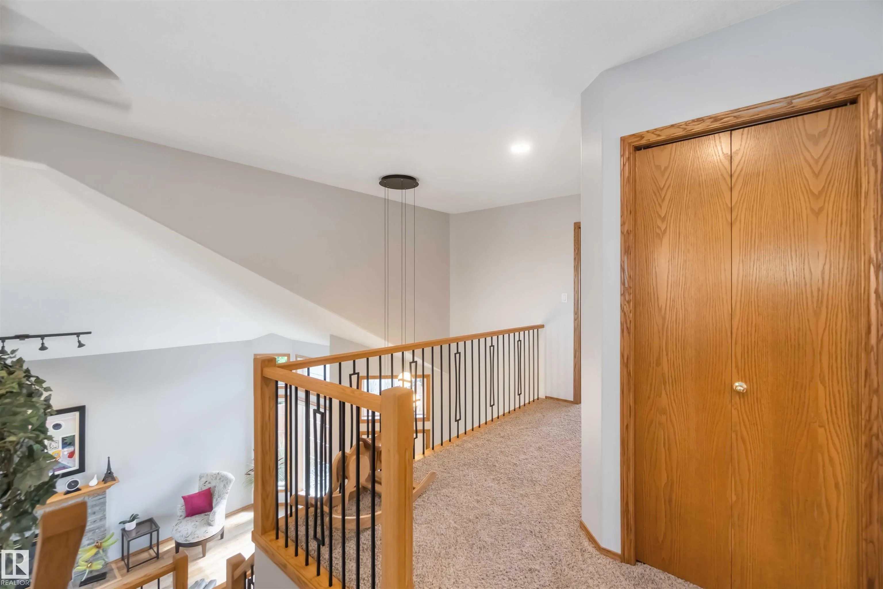 858 RYAN Place