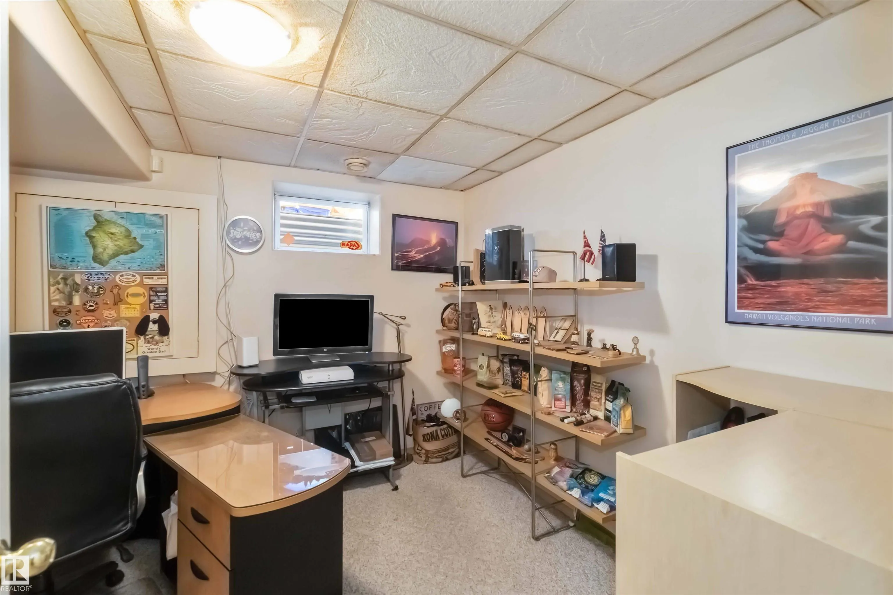 858 RYAN Place