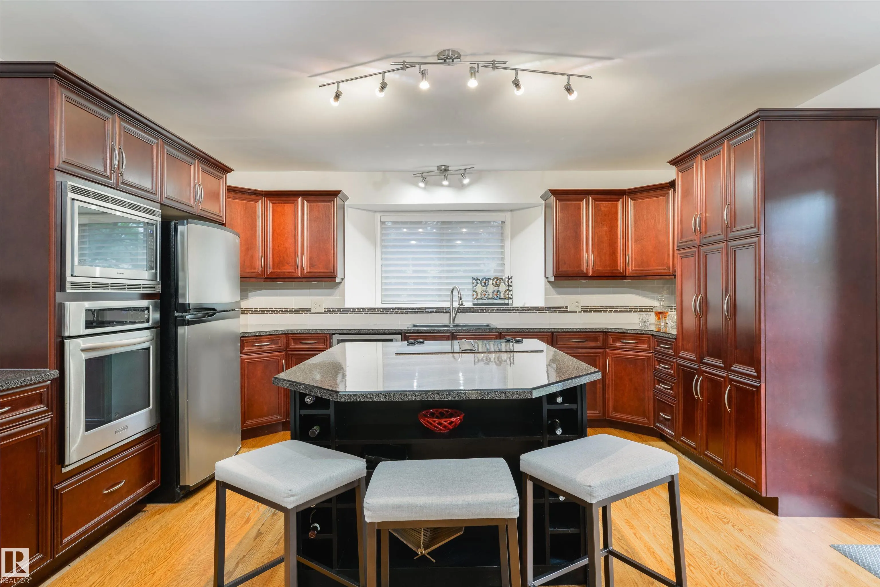 256 WESTRIDGE Road