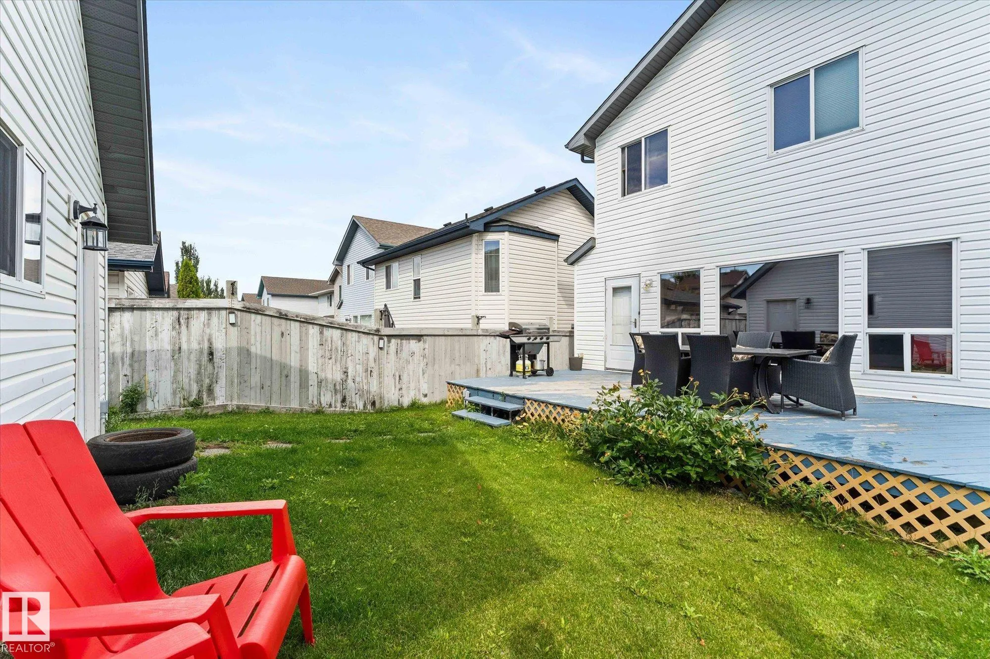 1220 Gillespie Crescent
