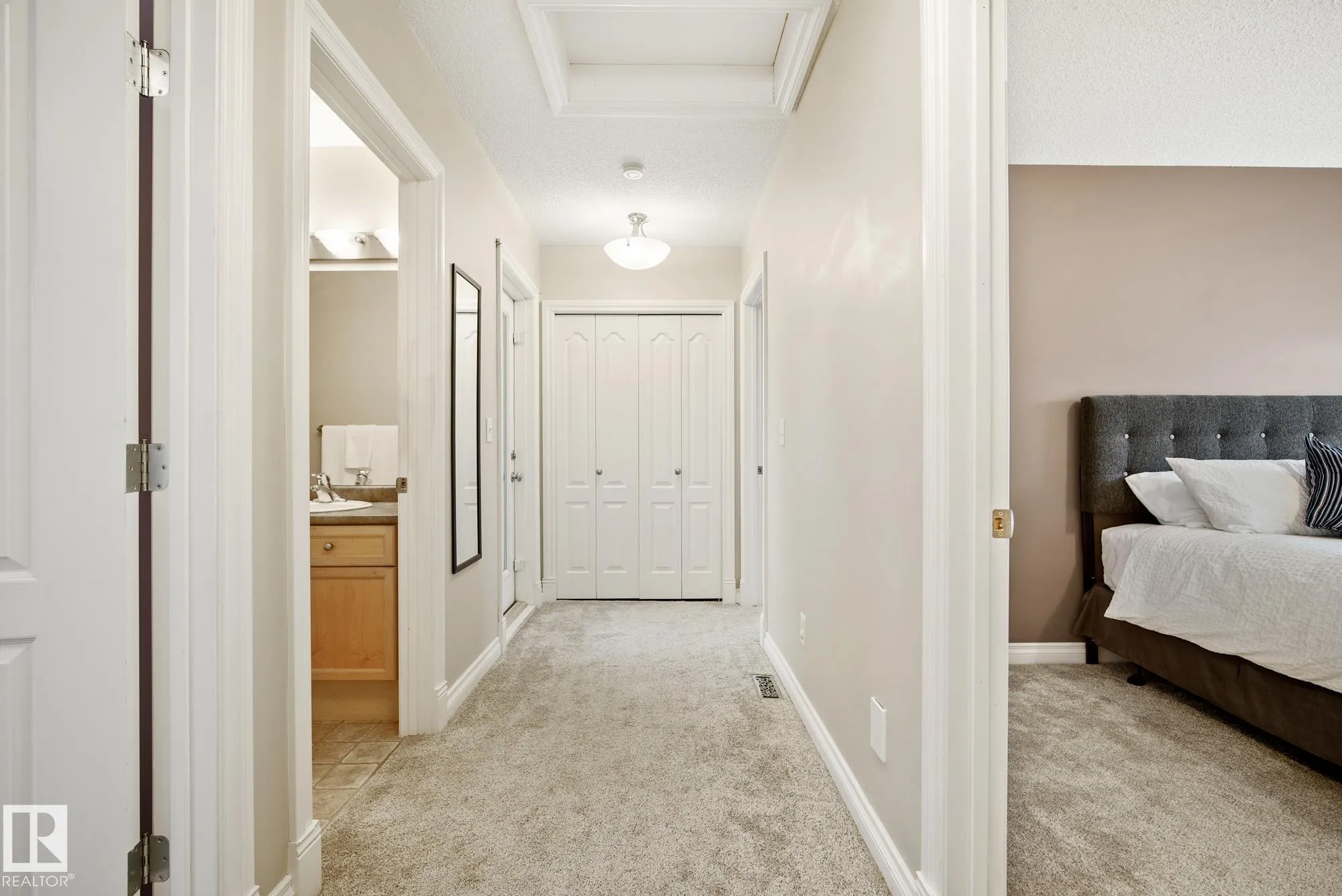 12050 17 Avenue