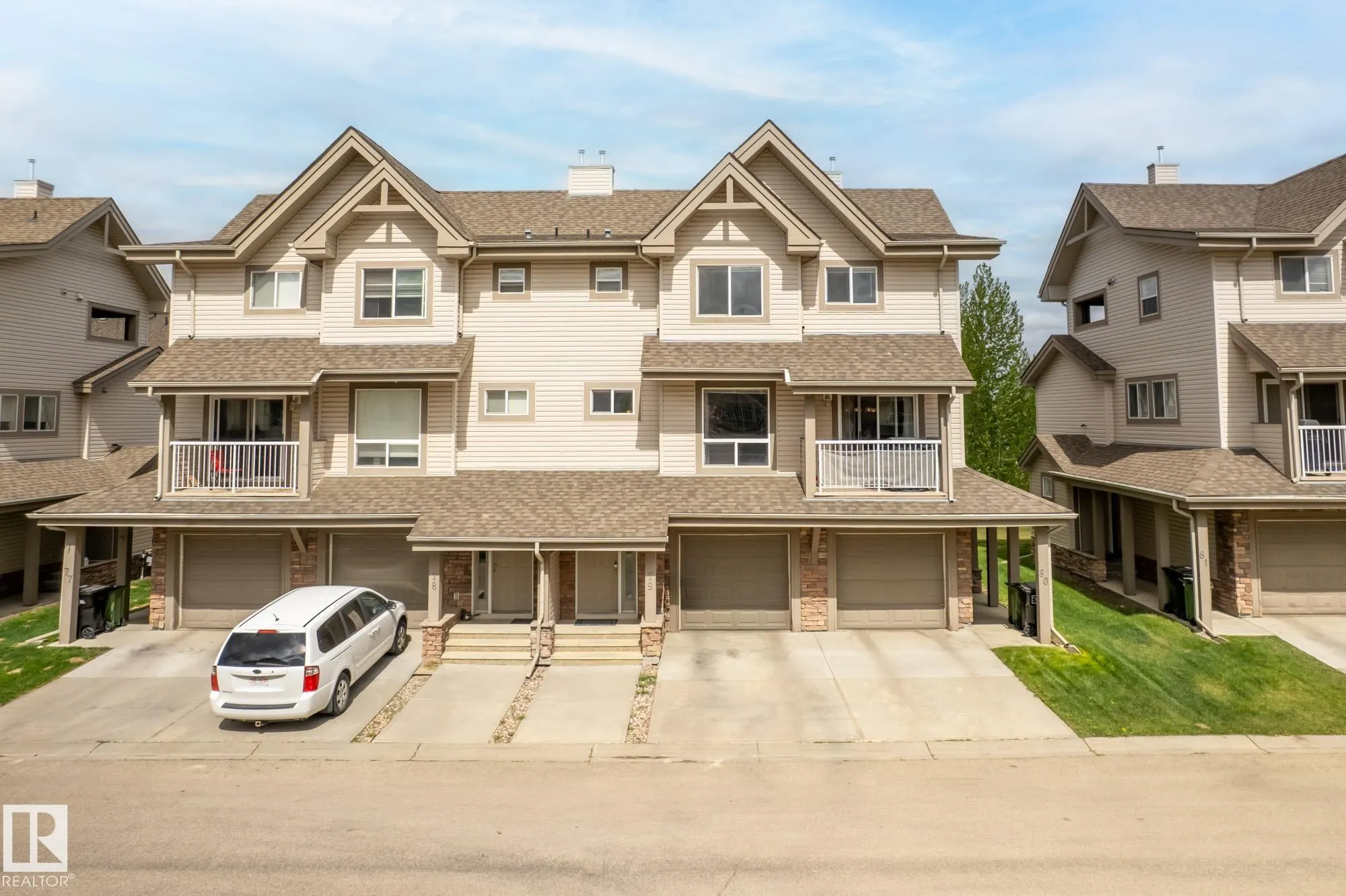 12050 17 Avenue
