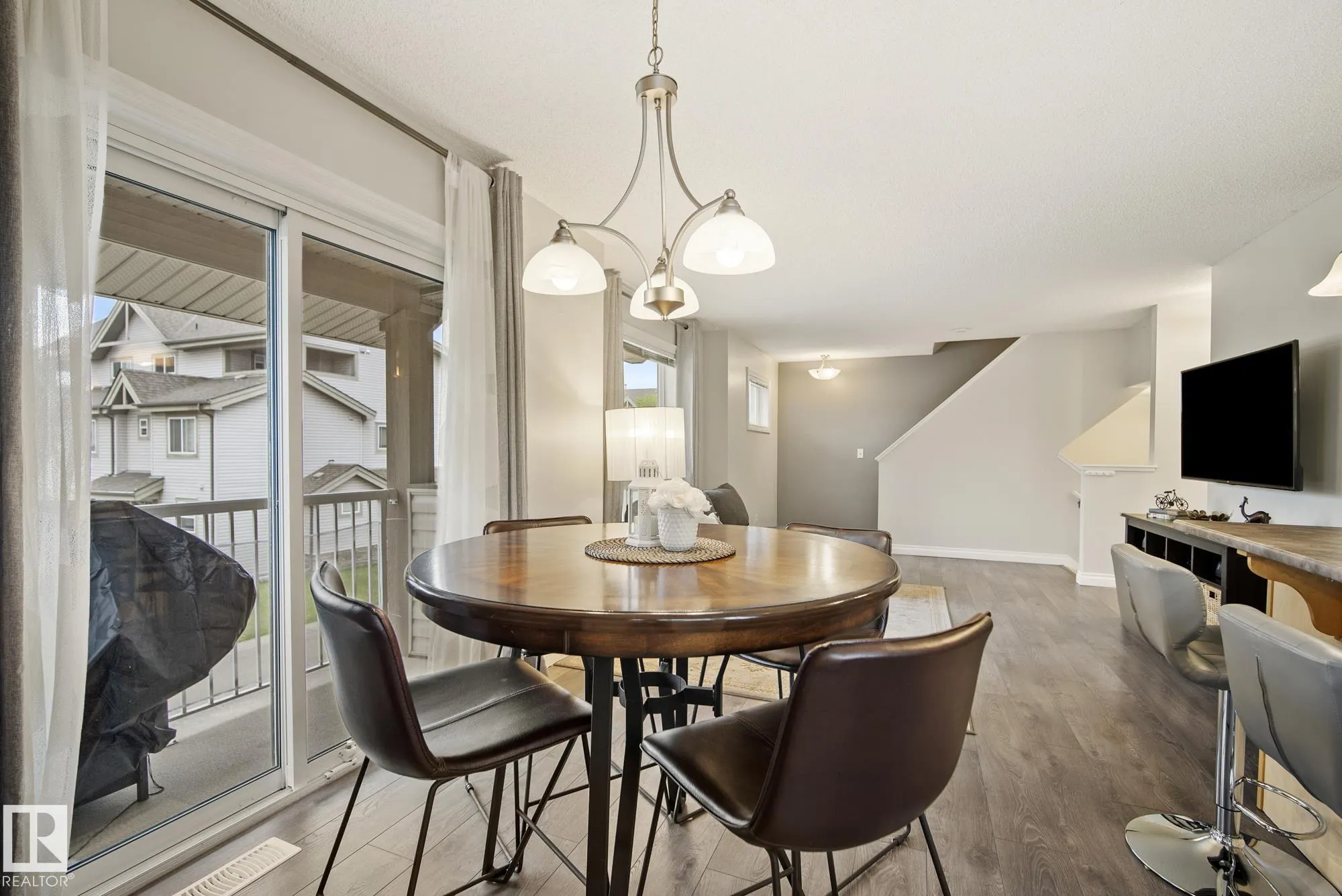 12050 17 Avenue
