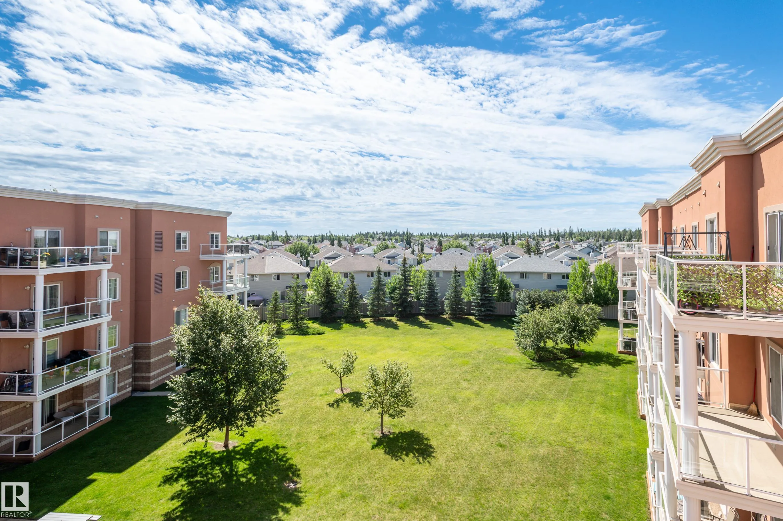 263 MACEWAN Road
