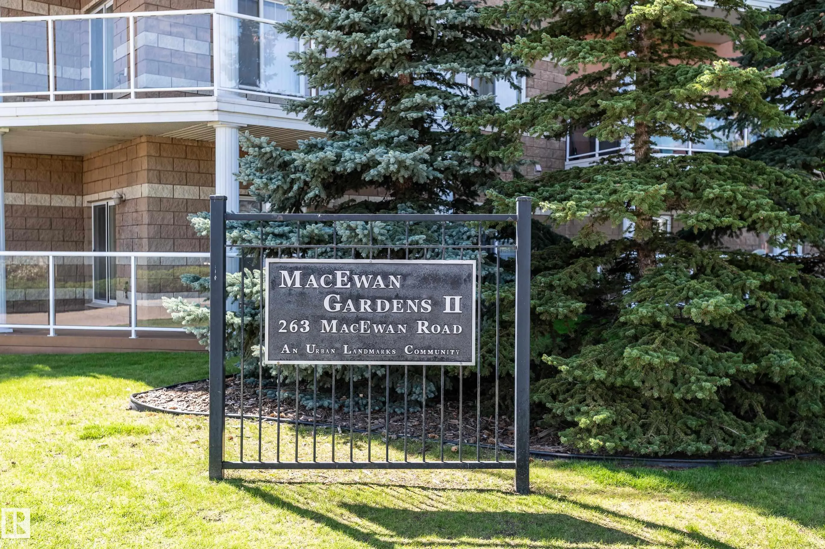 263 MACEWAN Road