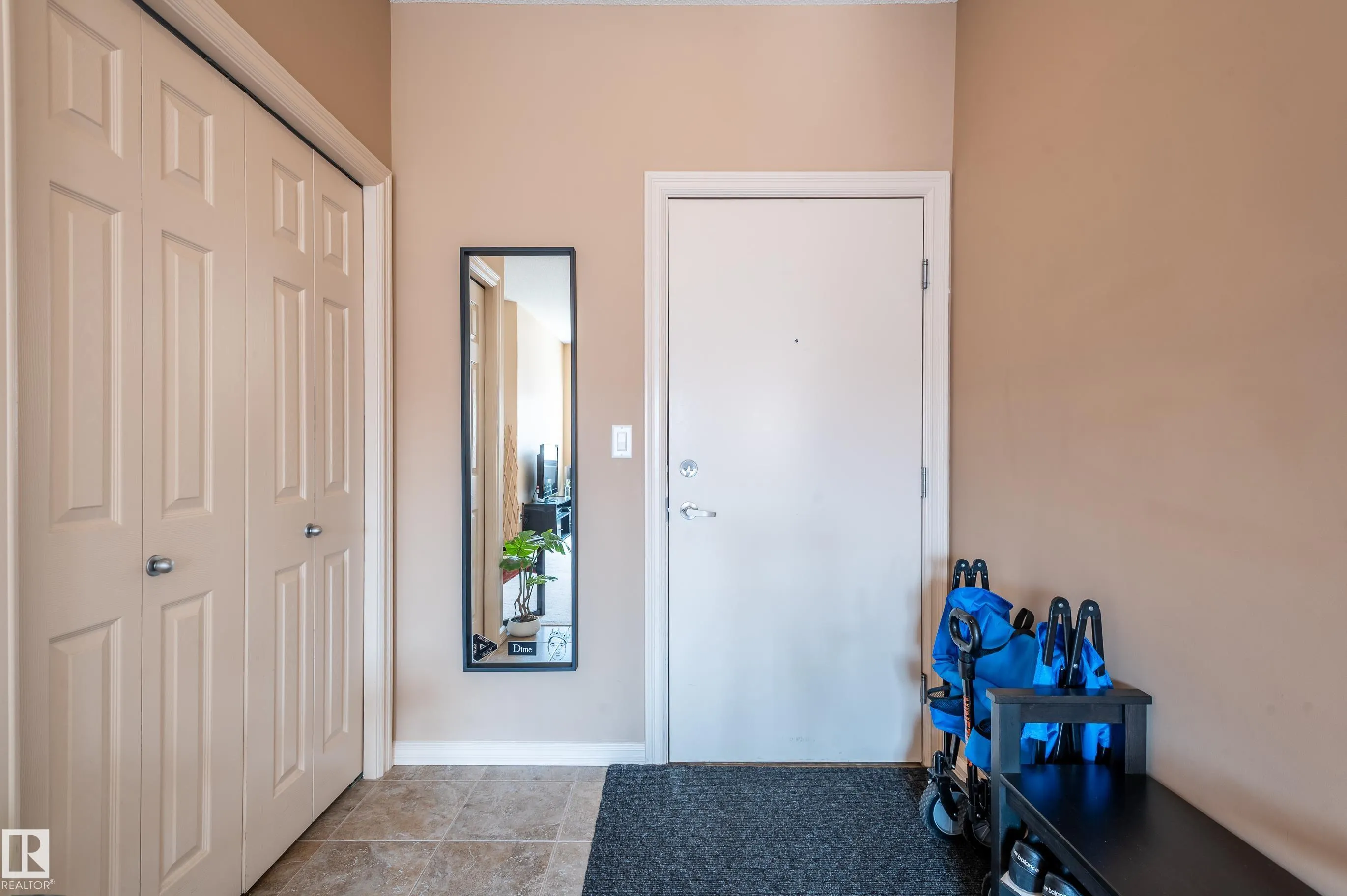 263 MACEWAN Road