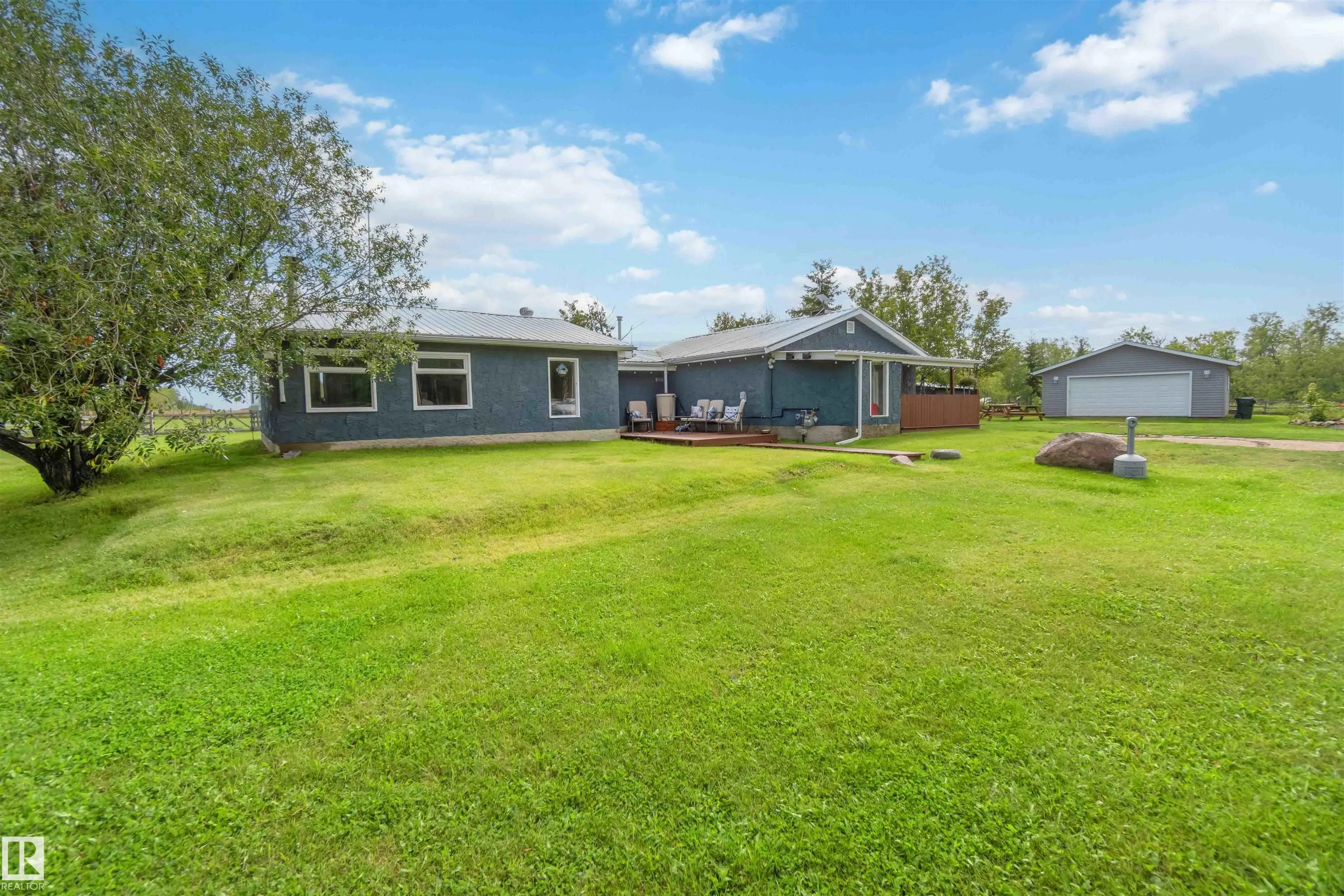 19, 23422 Twp Rd 582