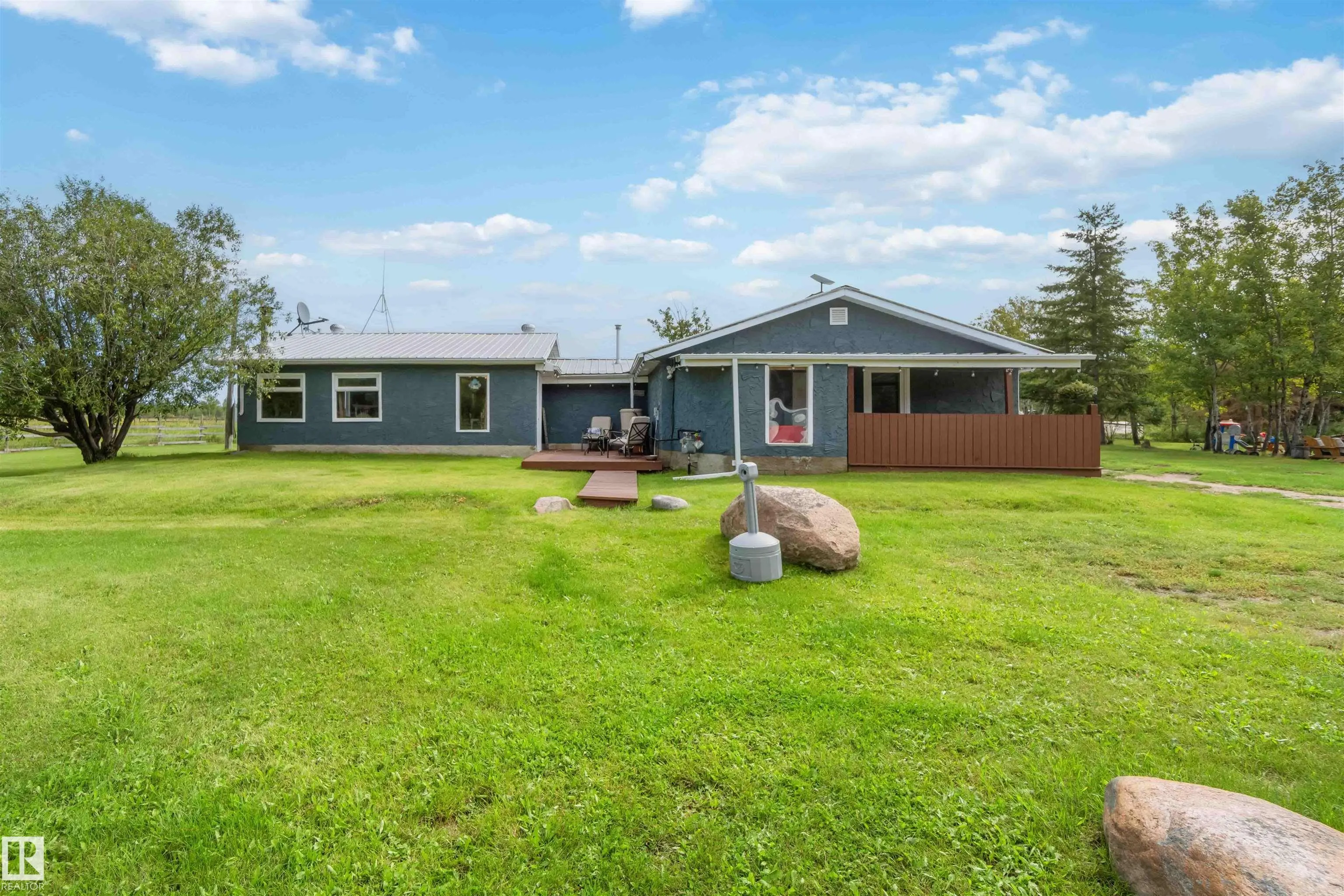 19, 23422 Twp Rd 582