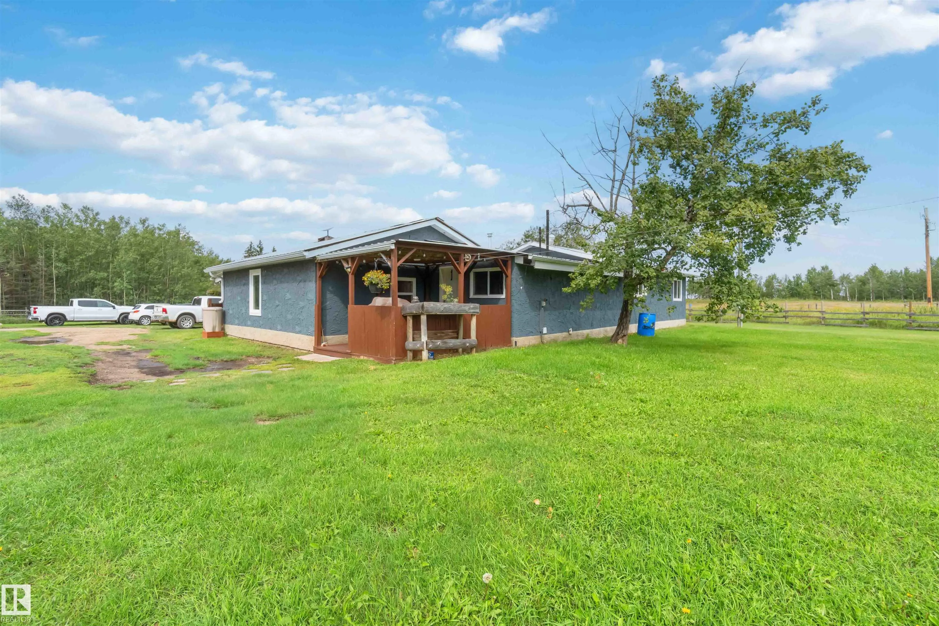 19, 23422 Twp Rd 582