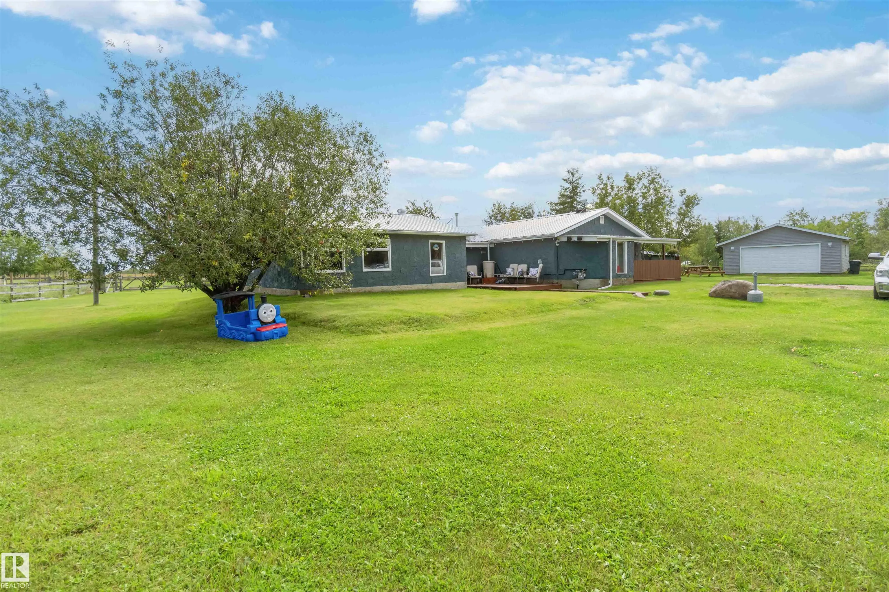 19, 23422 Twp Rd 582