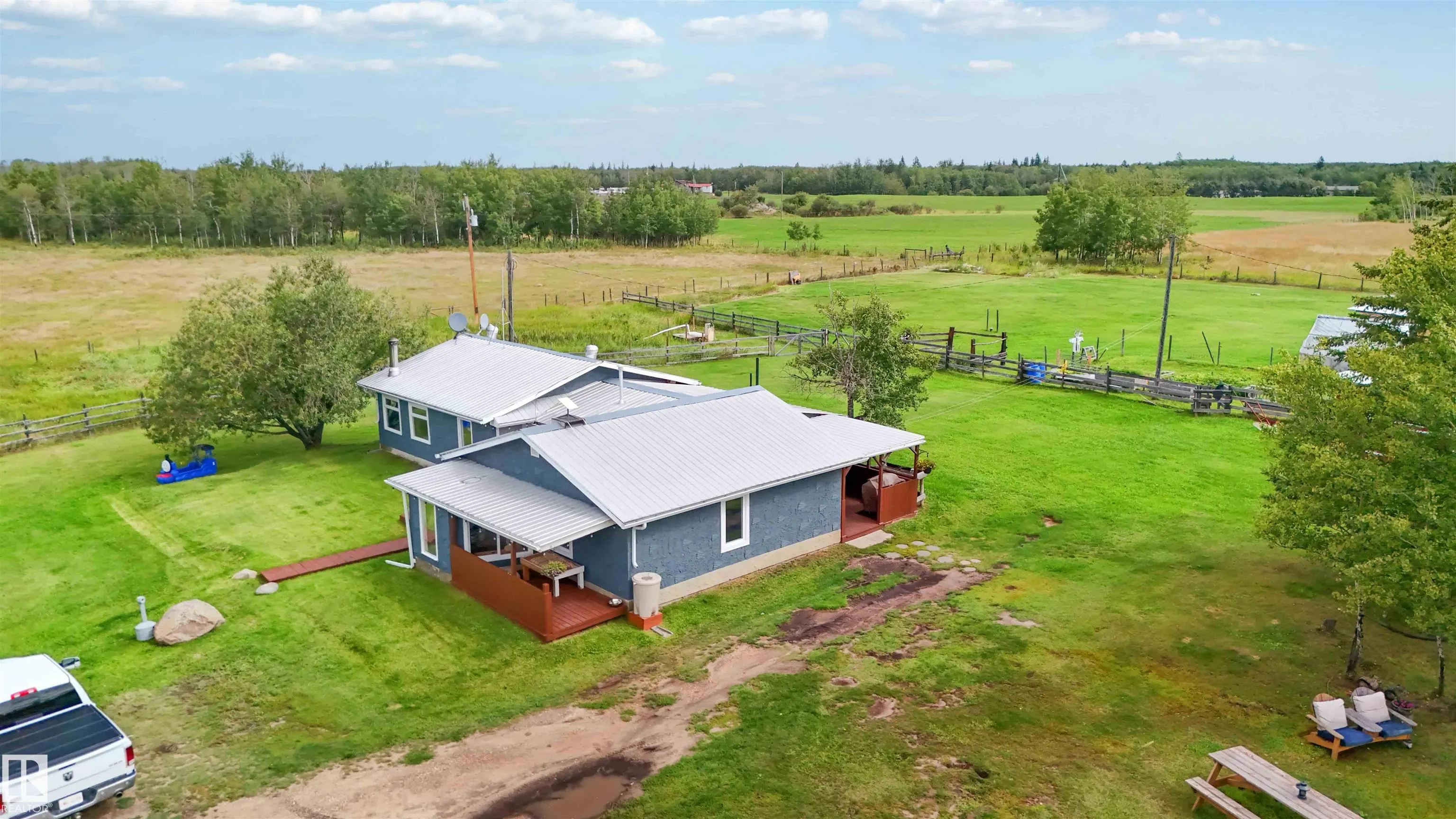19, 23422 Twp Rd 582