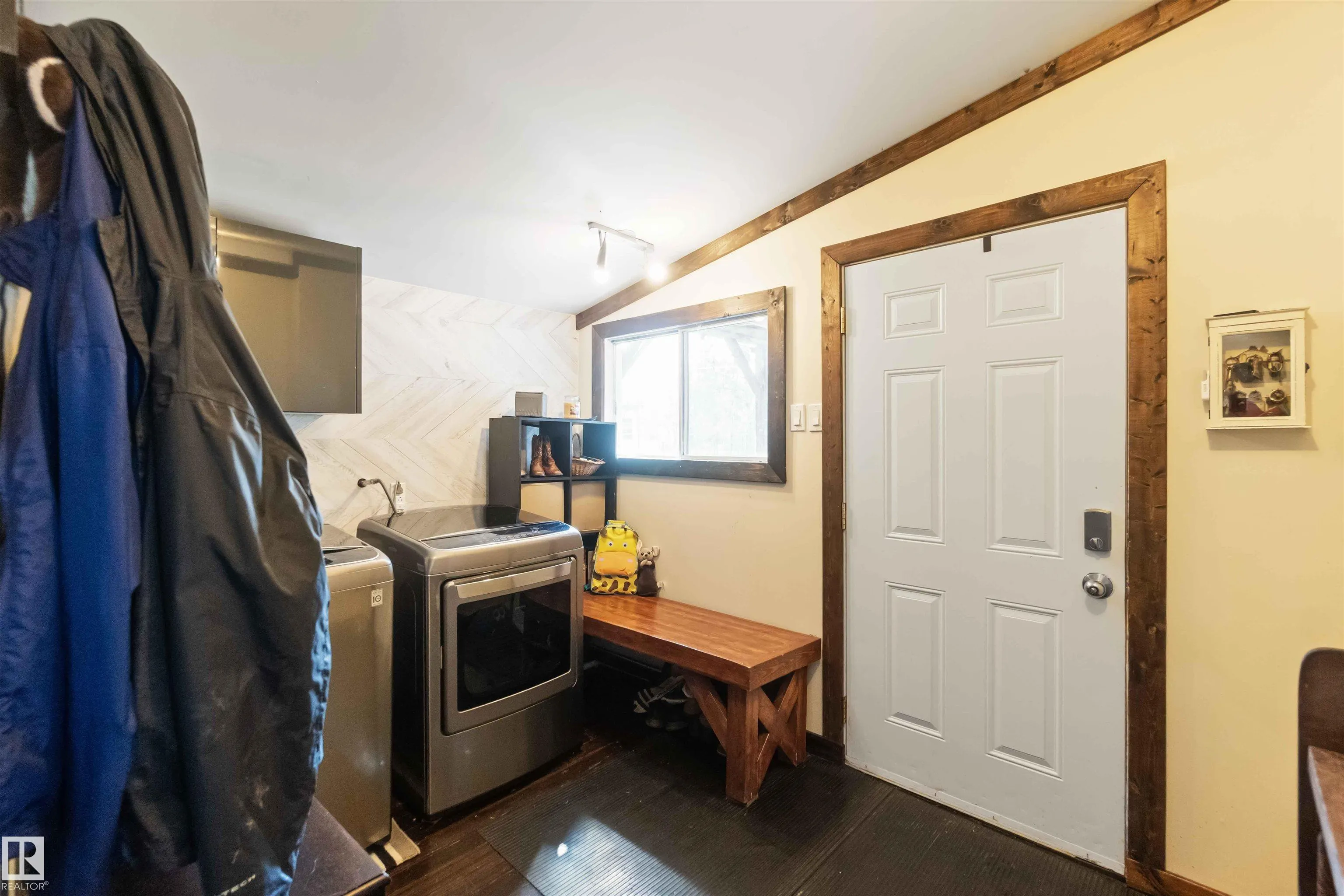 19, 23422 Twp Rd 582