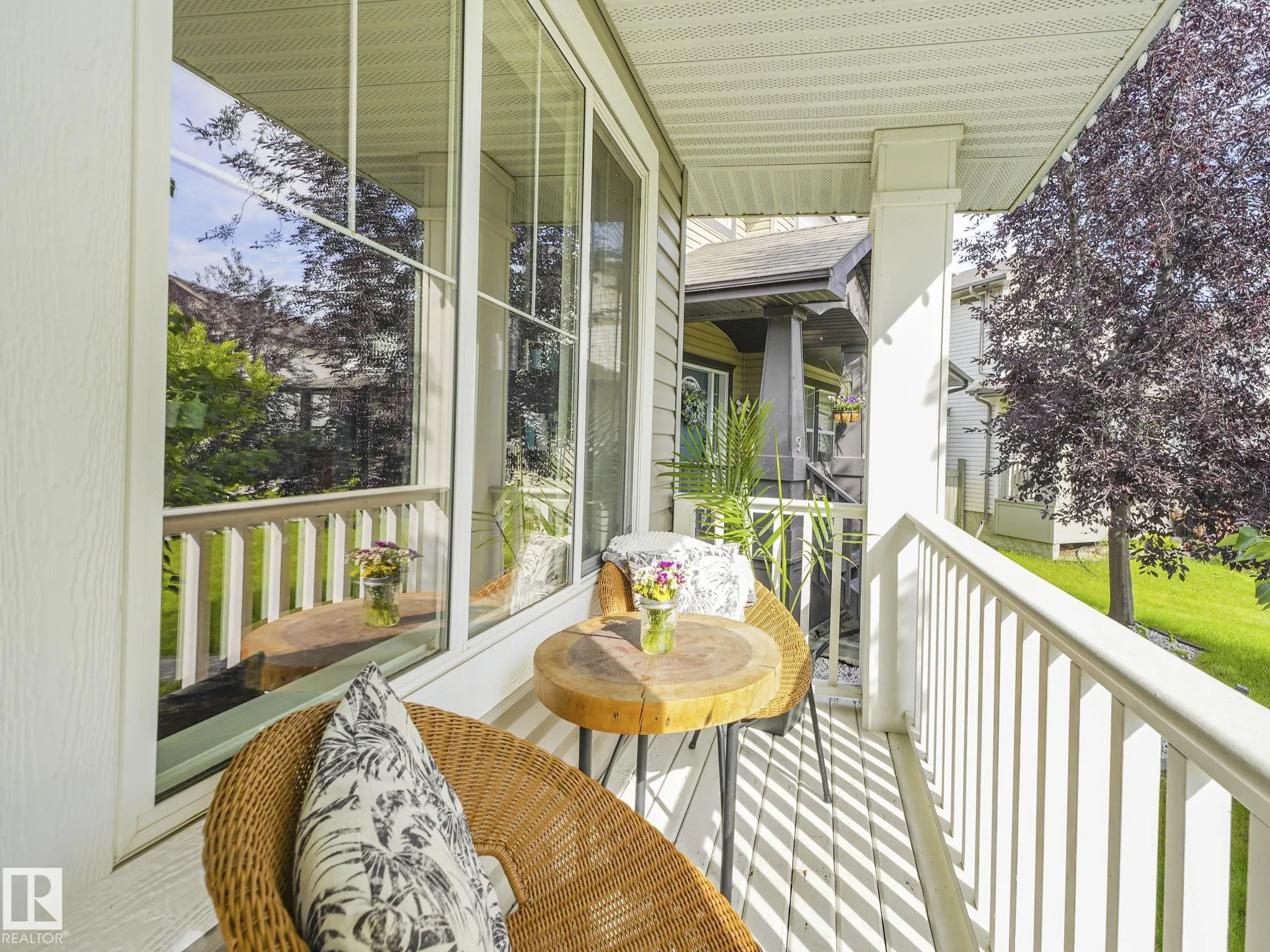 10 Snowhills Court