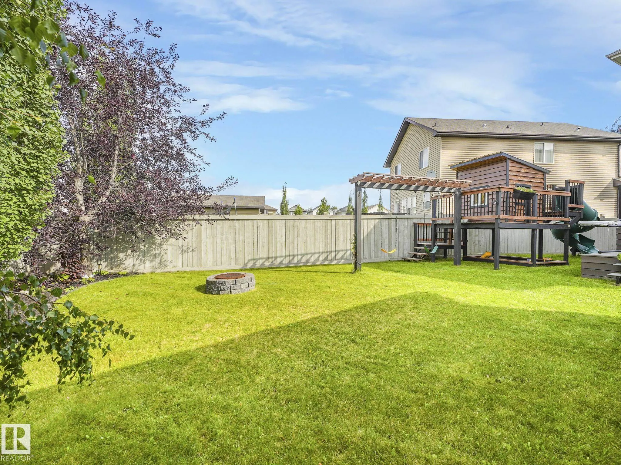 10 Snowhills Court