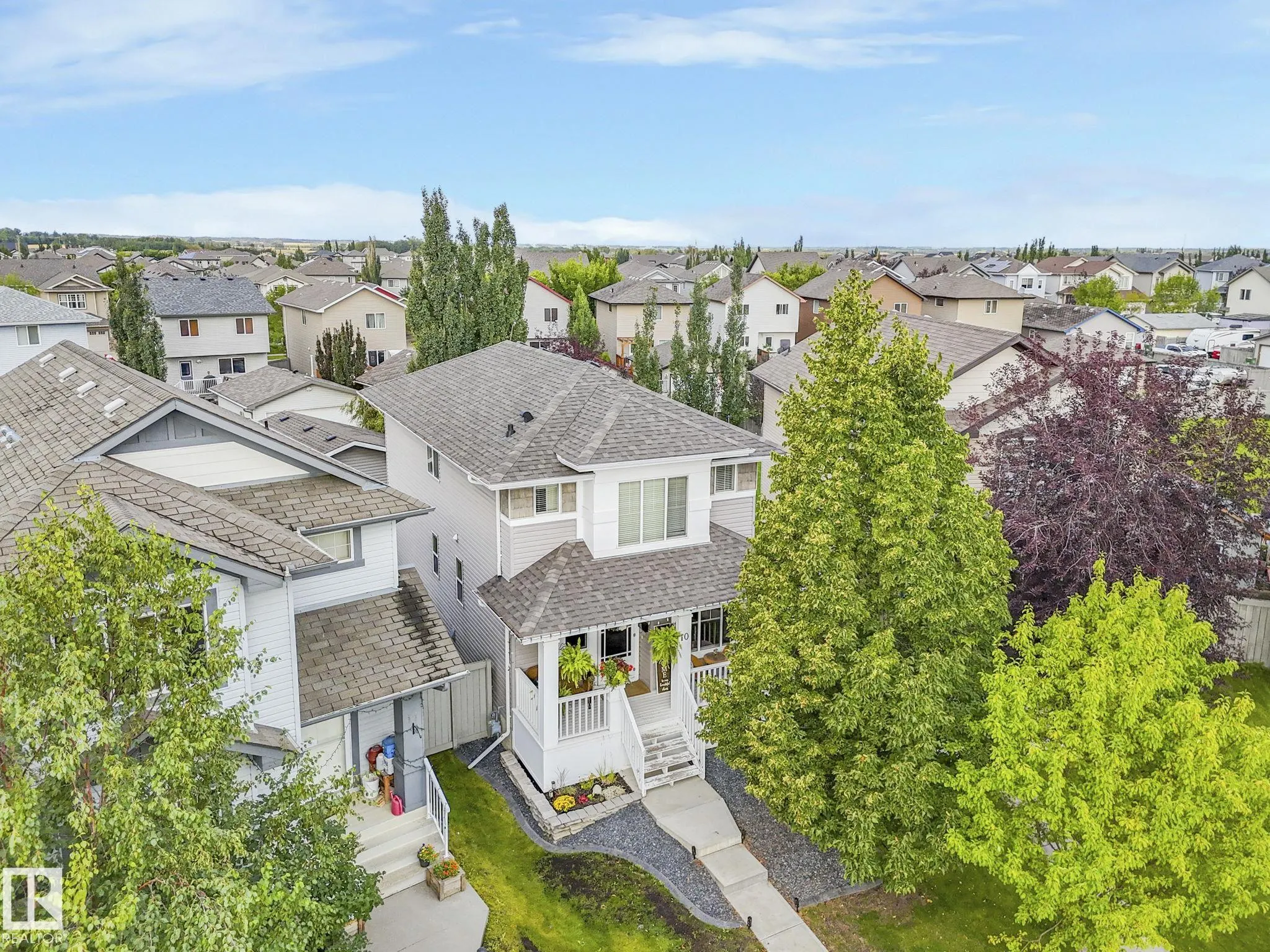 10 Snowhills Court
