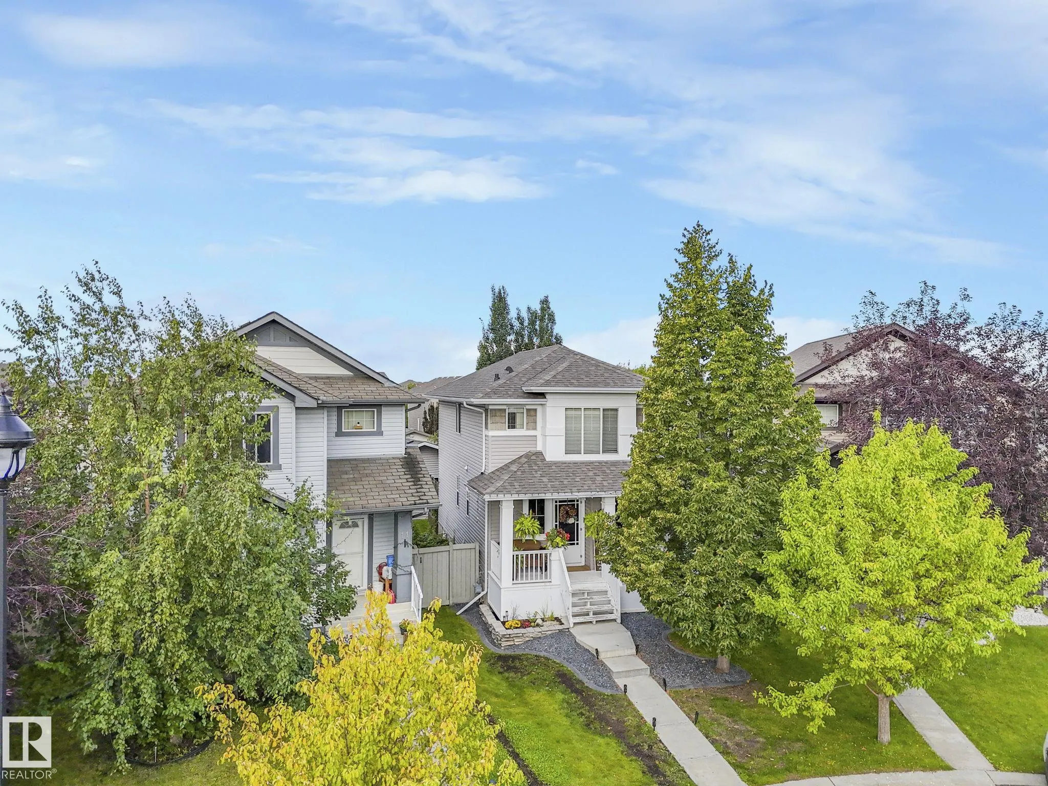 10 Snowhills Court