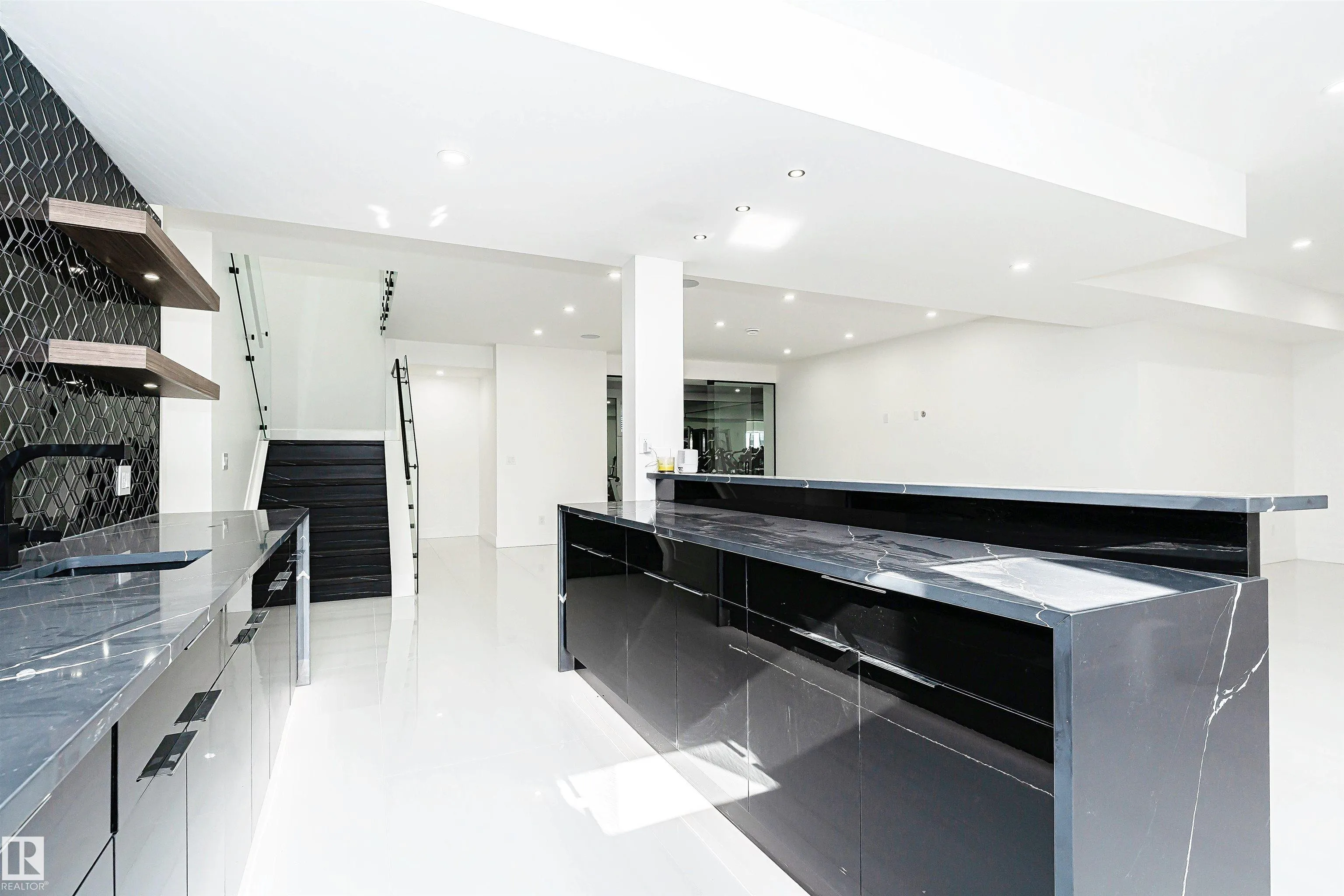 20 EASTON Close