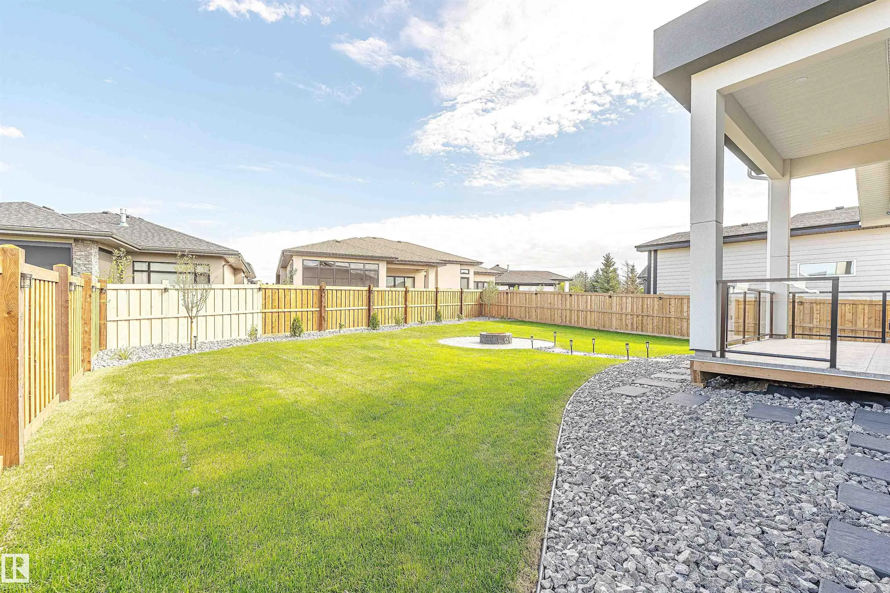 20 EASTON Close