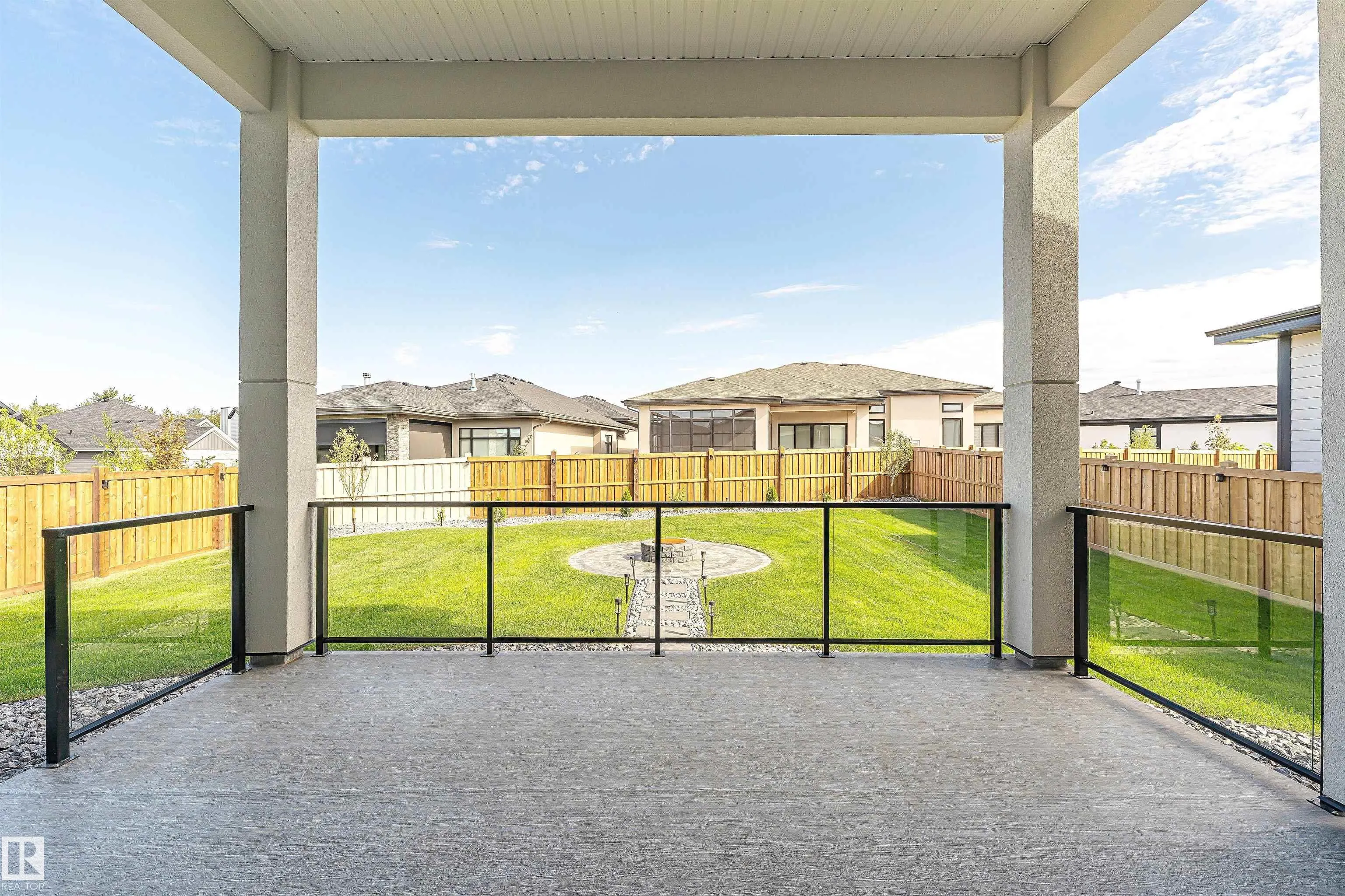 20 EASTON Close
