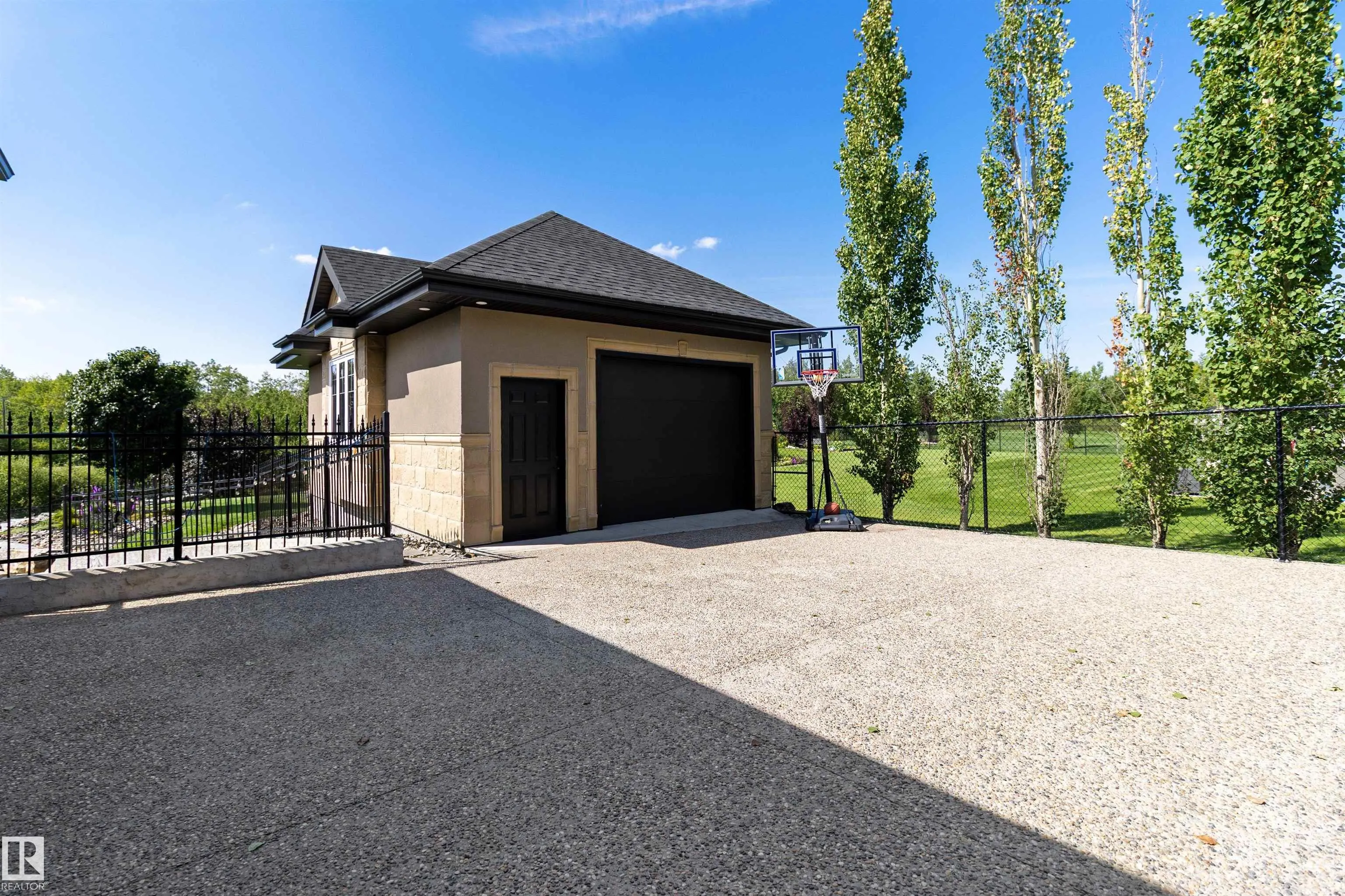 52367 RGE ROAD 223