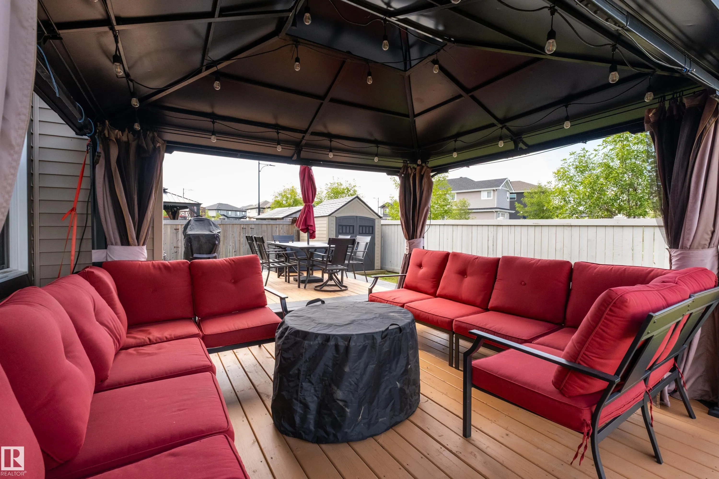 13 MEADOWLINK Gate
