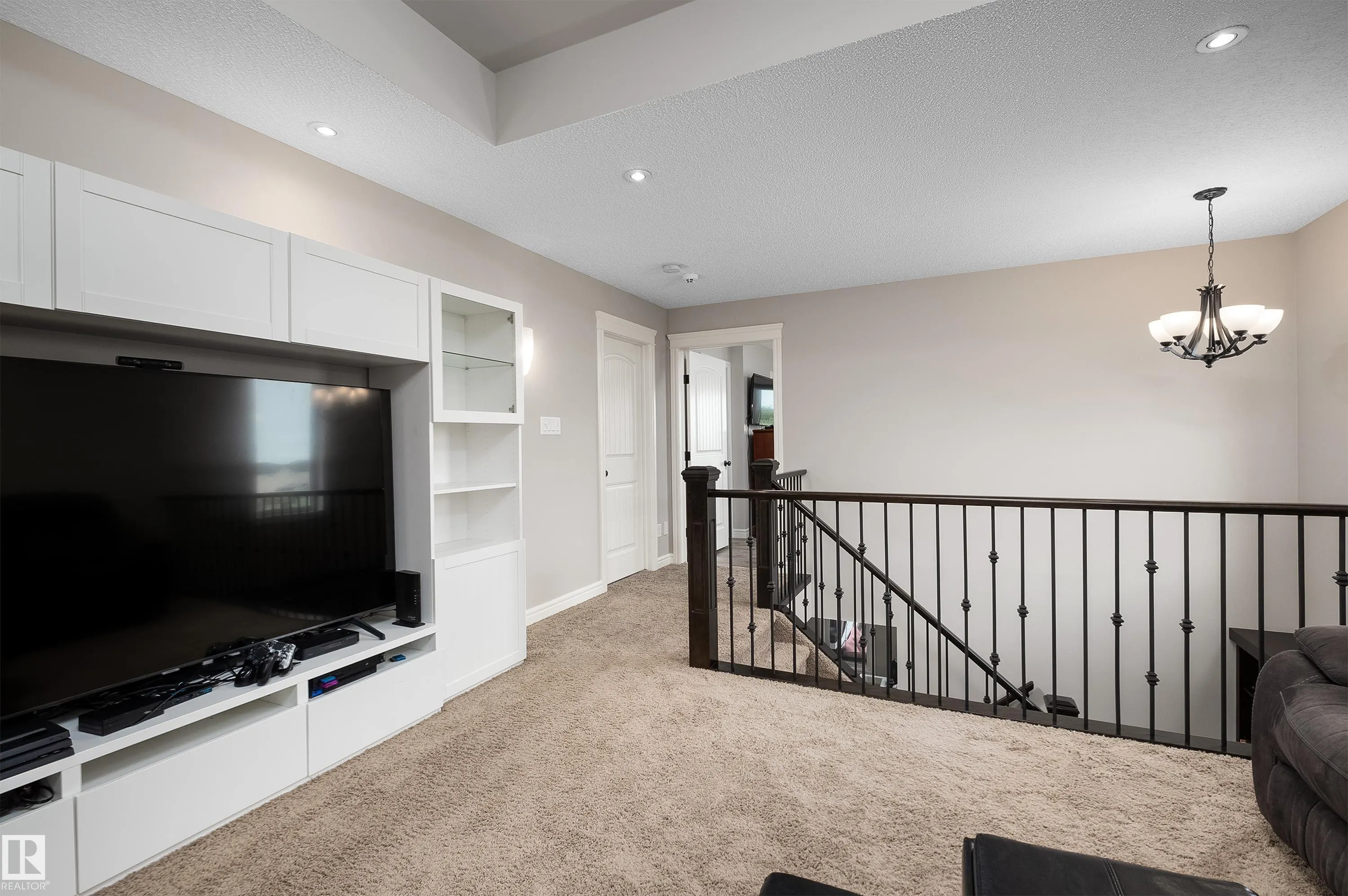13 MEADOWLINK Gate