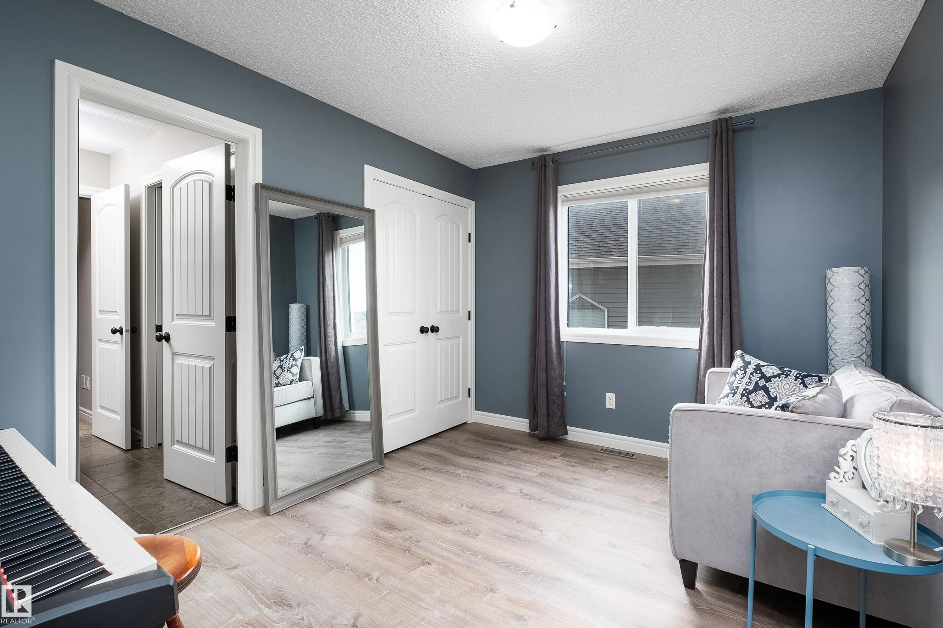 13 MEADOWLINK Gate