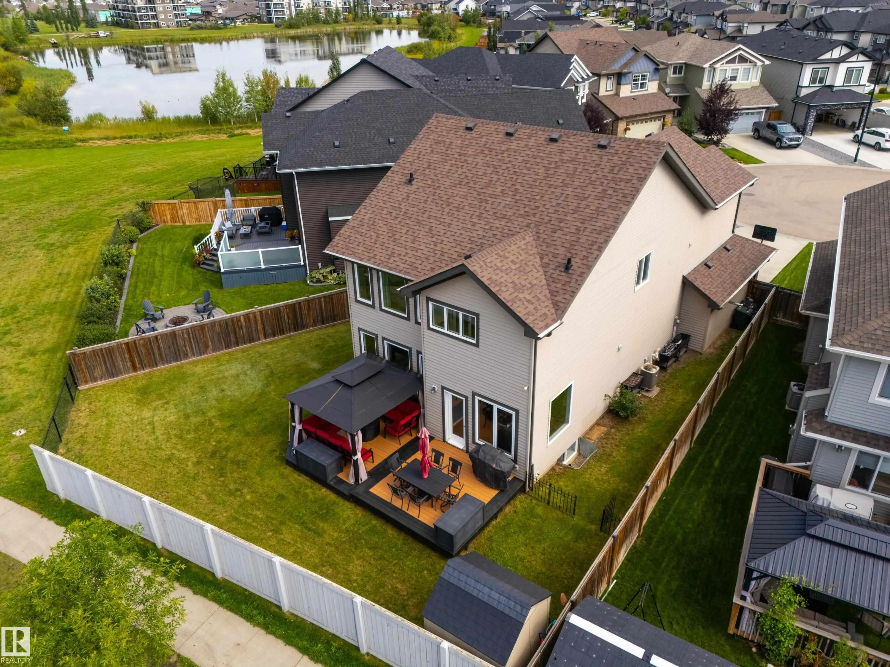 13 MEADOWLINK Gate