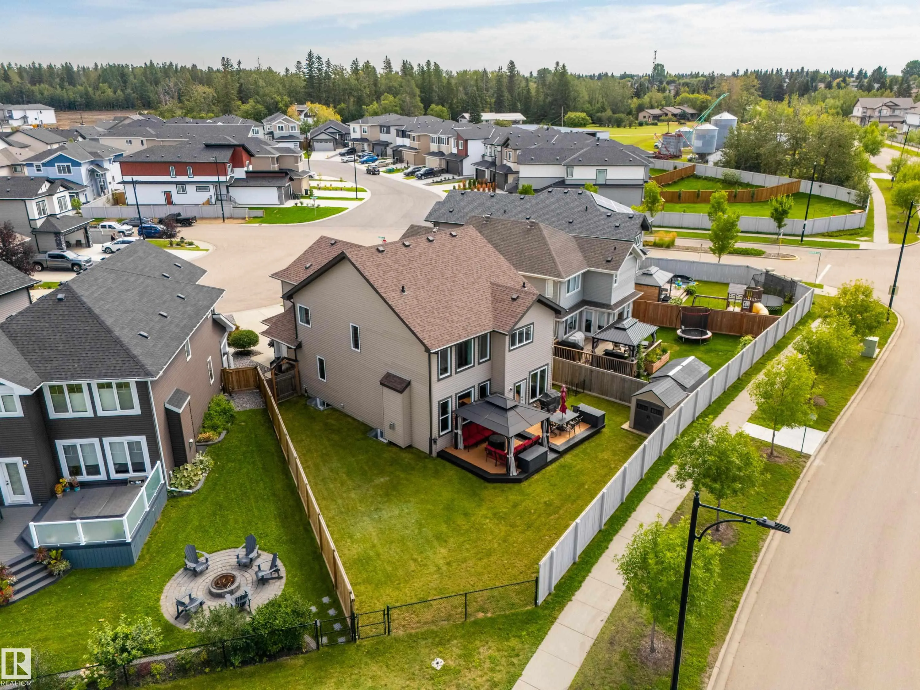 13 MEADOWLINK Gate