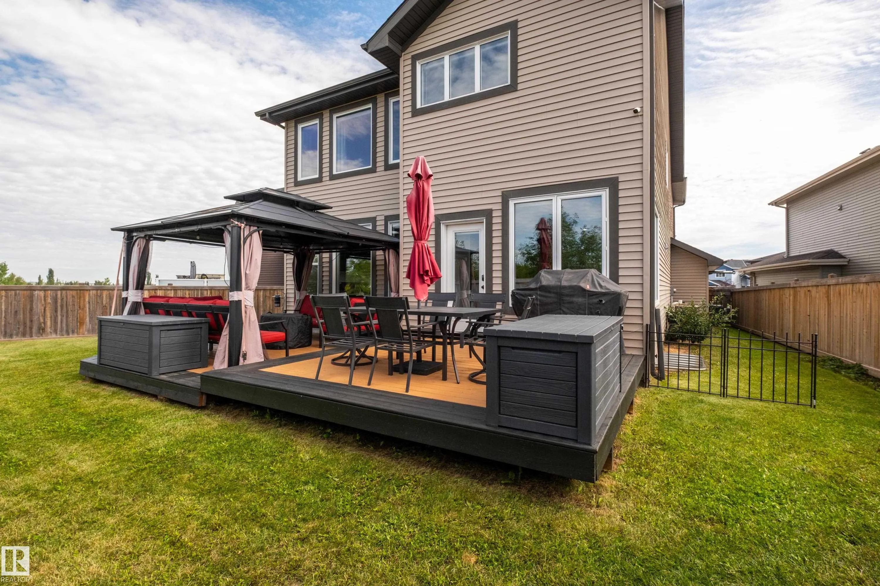 13 MEADOWLINK Gate