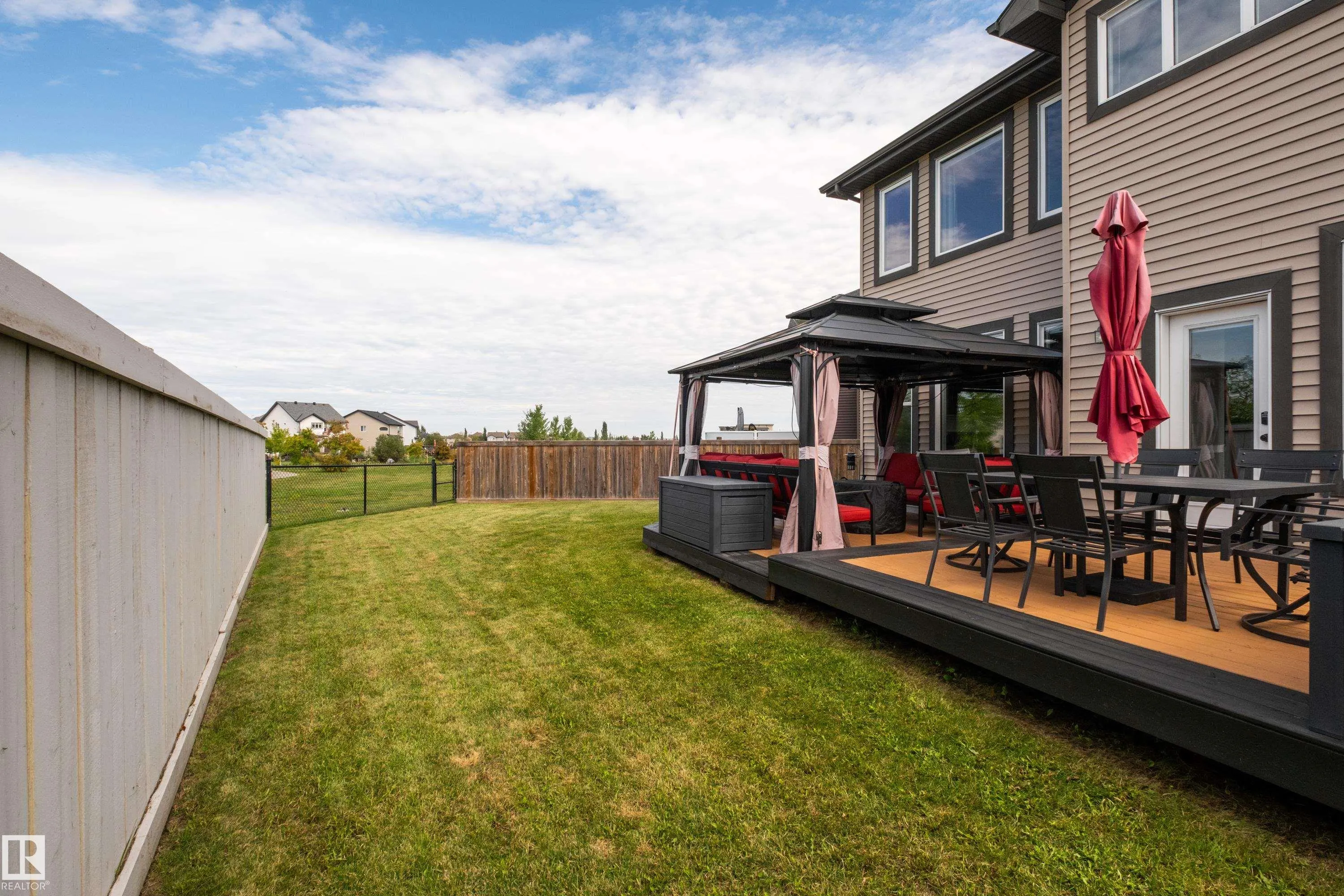13 MEADOWLINK Gate