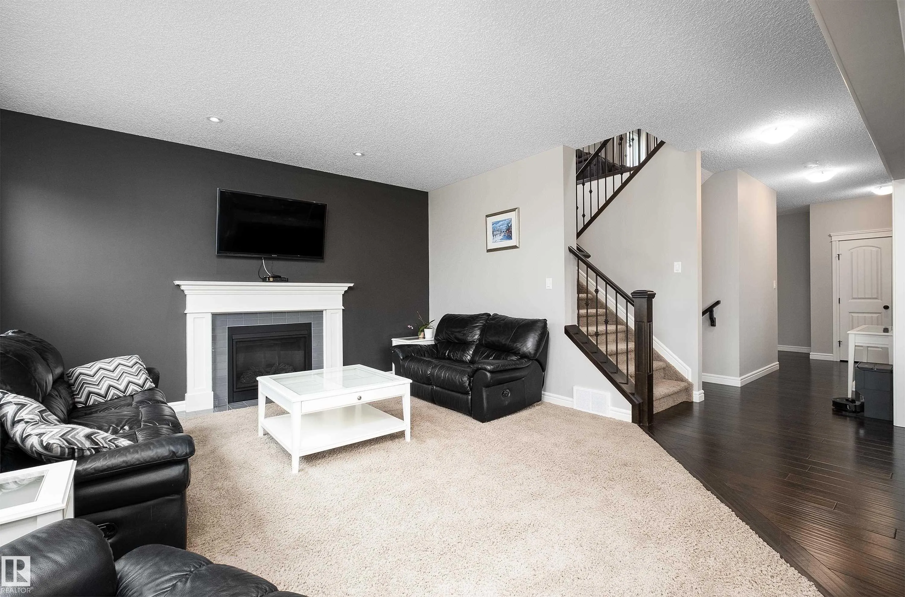 13 MEADOWLINK Gate