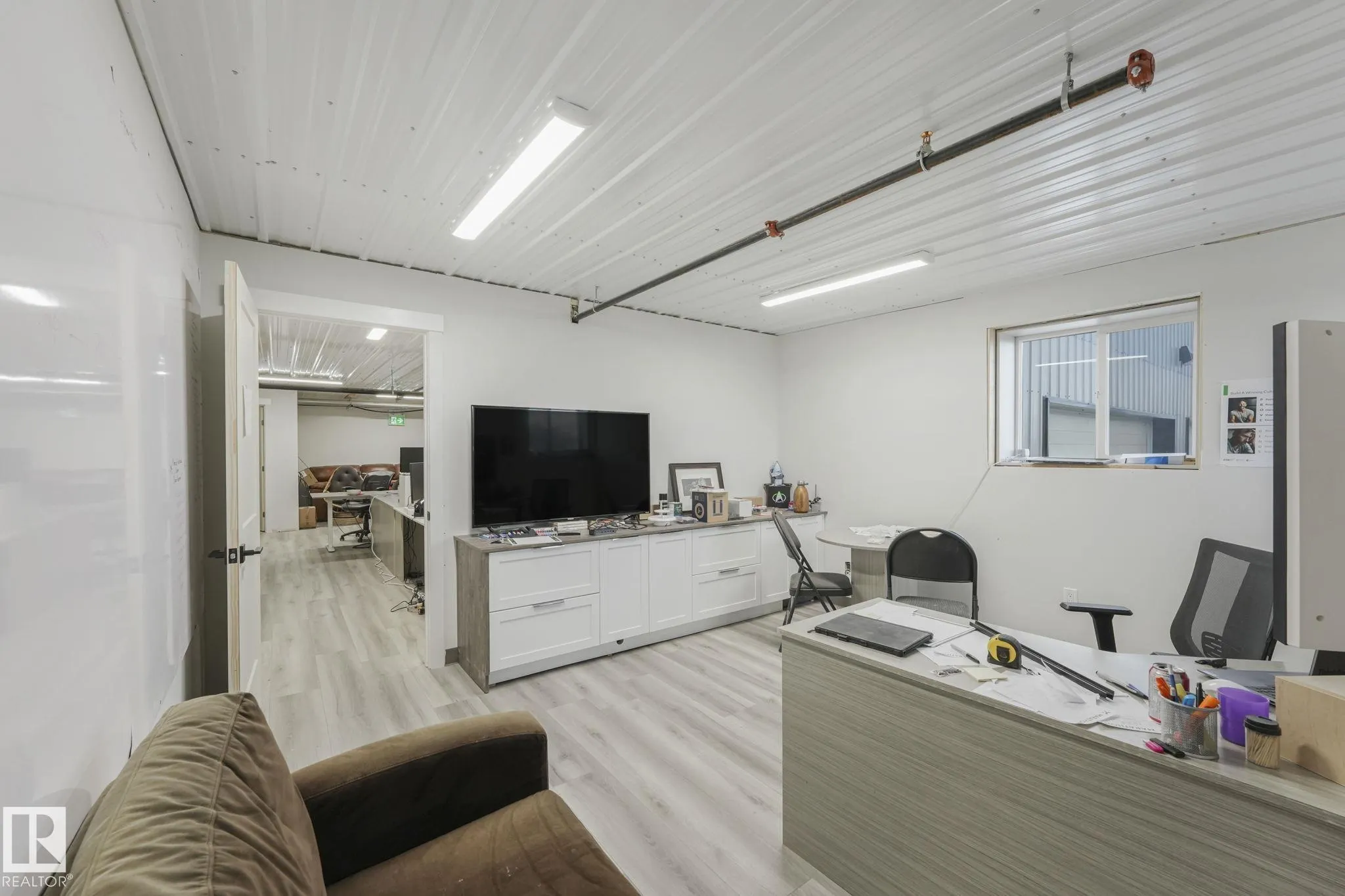 29 GOERTZ Avenue