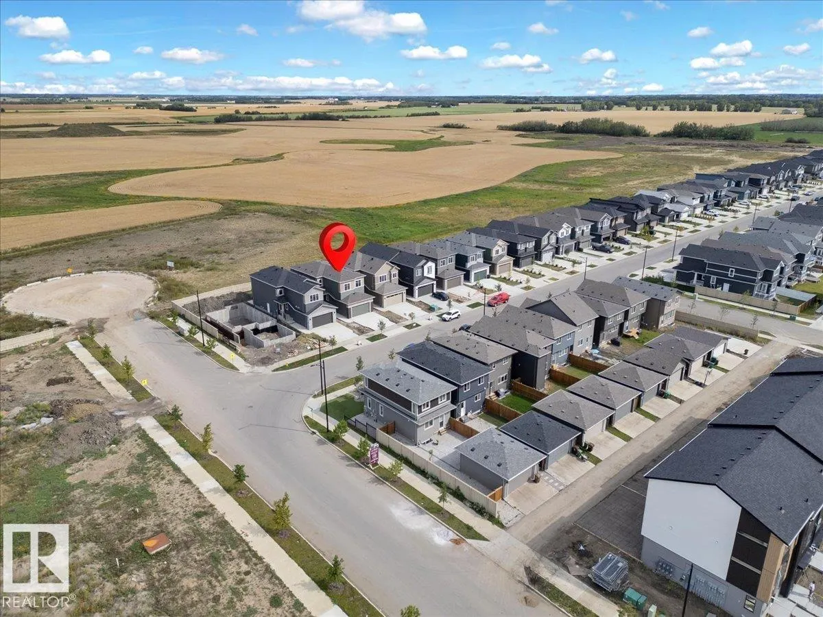 6 EDGEFIELD Way