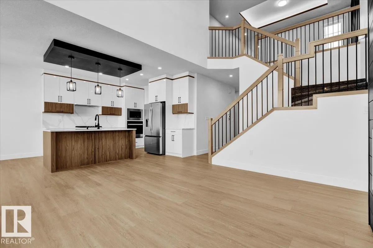 6 EDGEFIELD Way