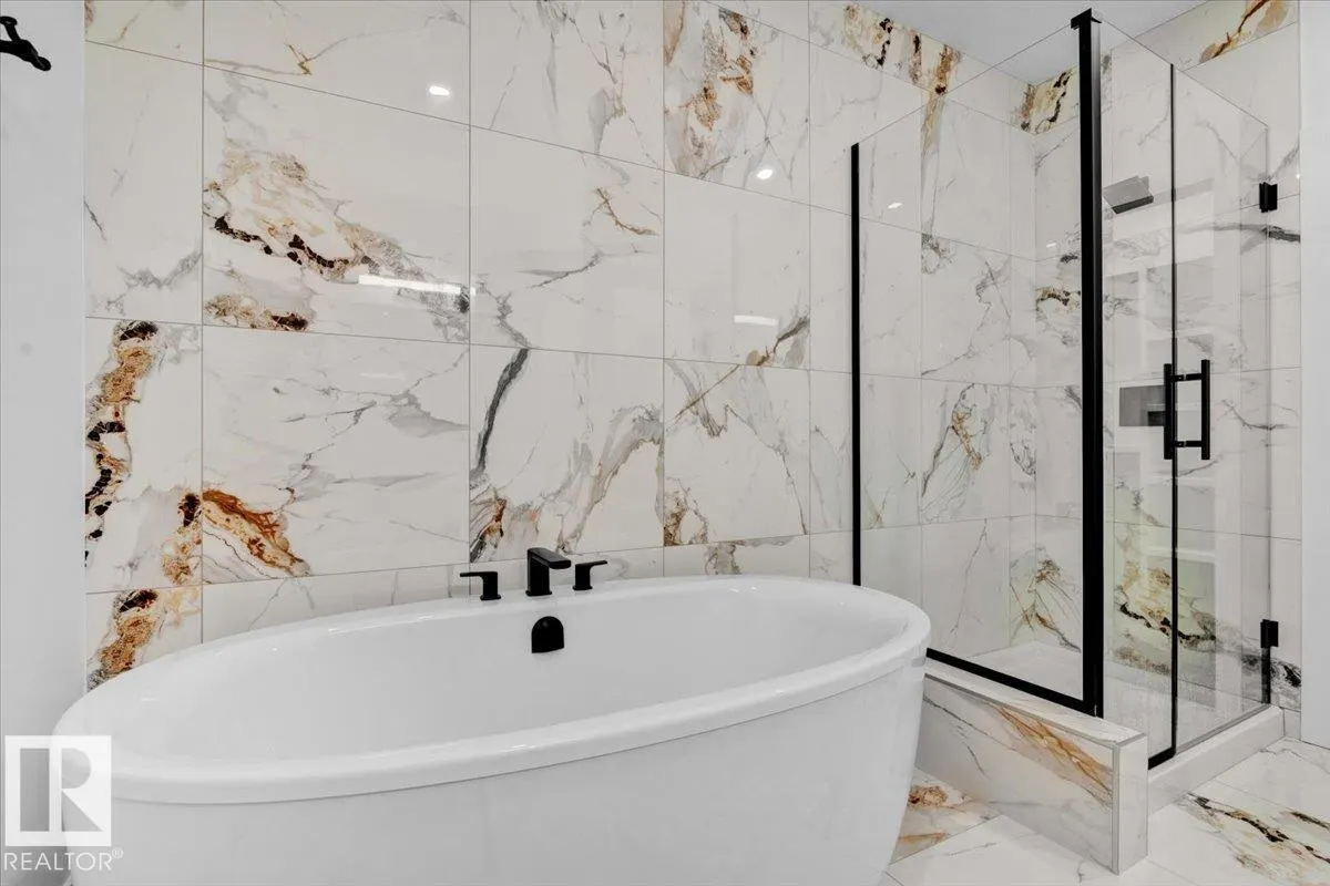6 EDGEFIELD Way
