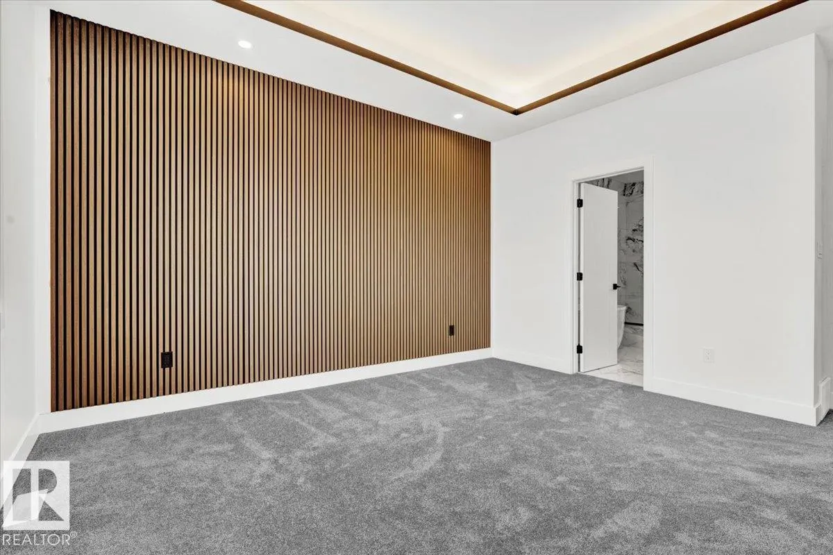 6 EDGEFIELD Way