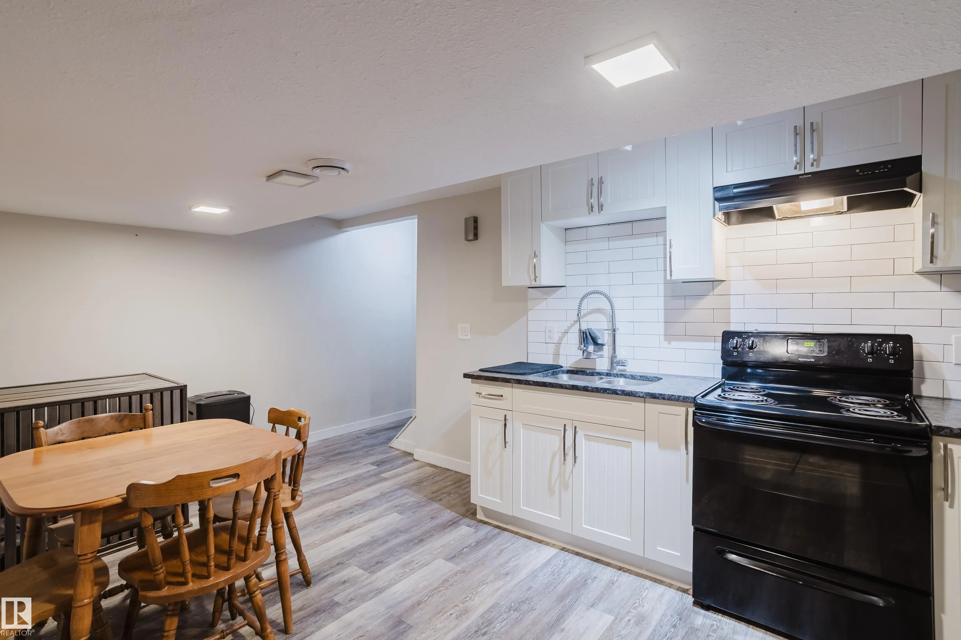 13808 135 Avenue