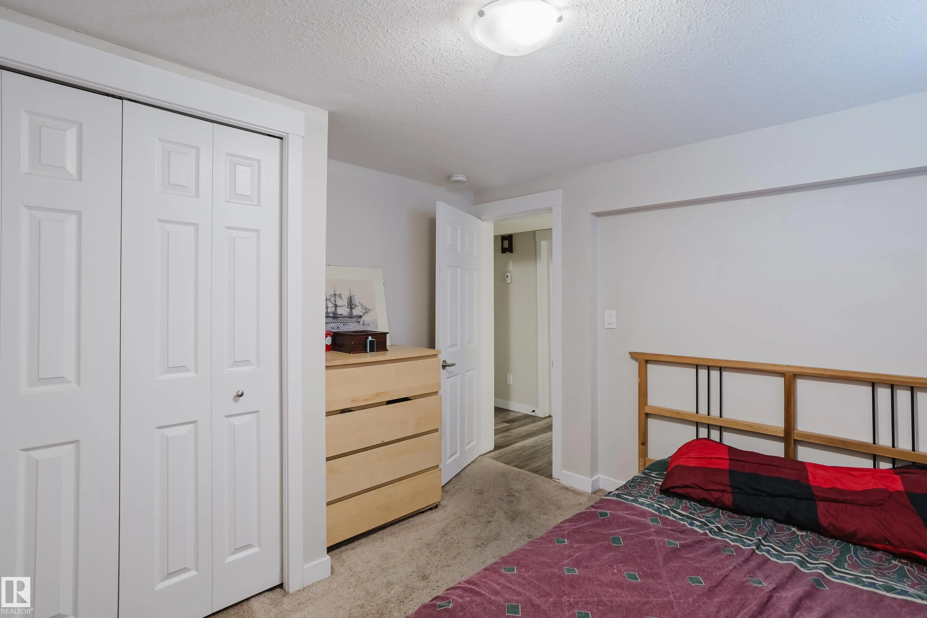 13808 135 Avenue
