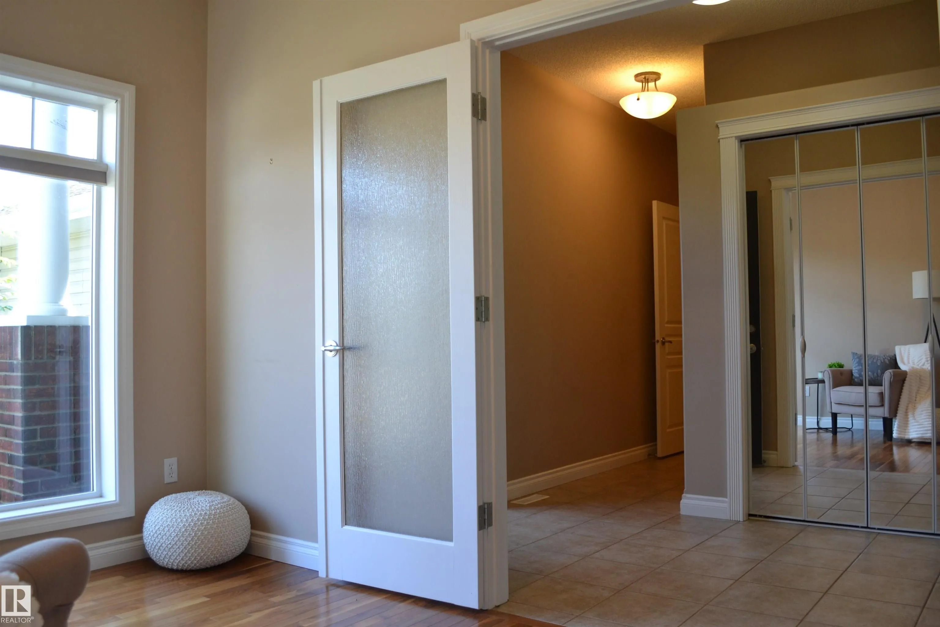 1 LONGVIEW Crescent