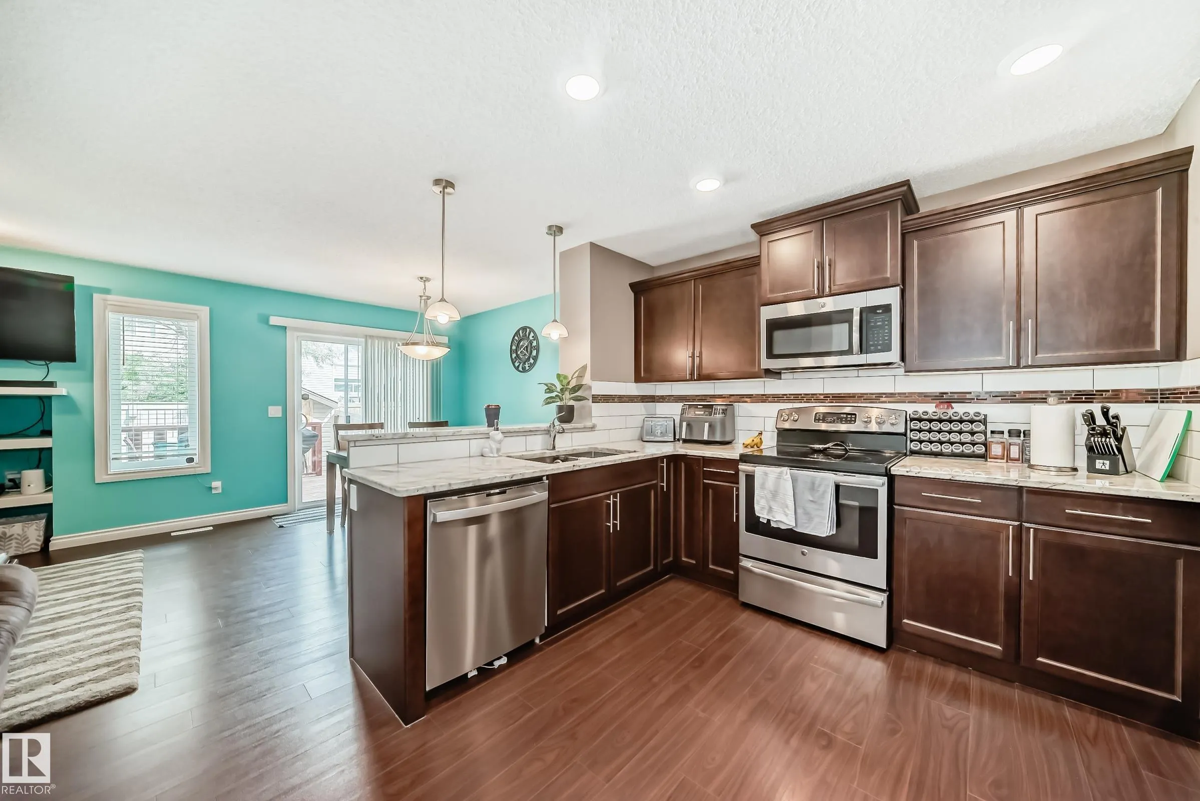 16813 120 Street