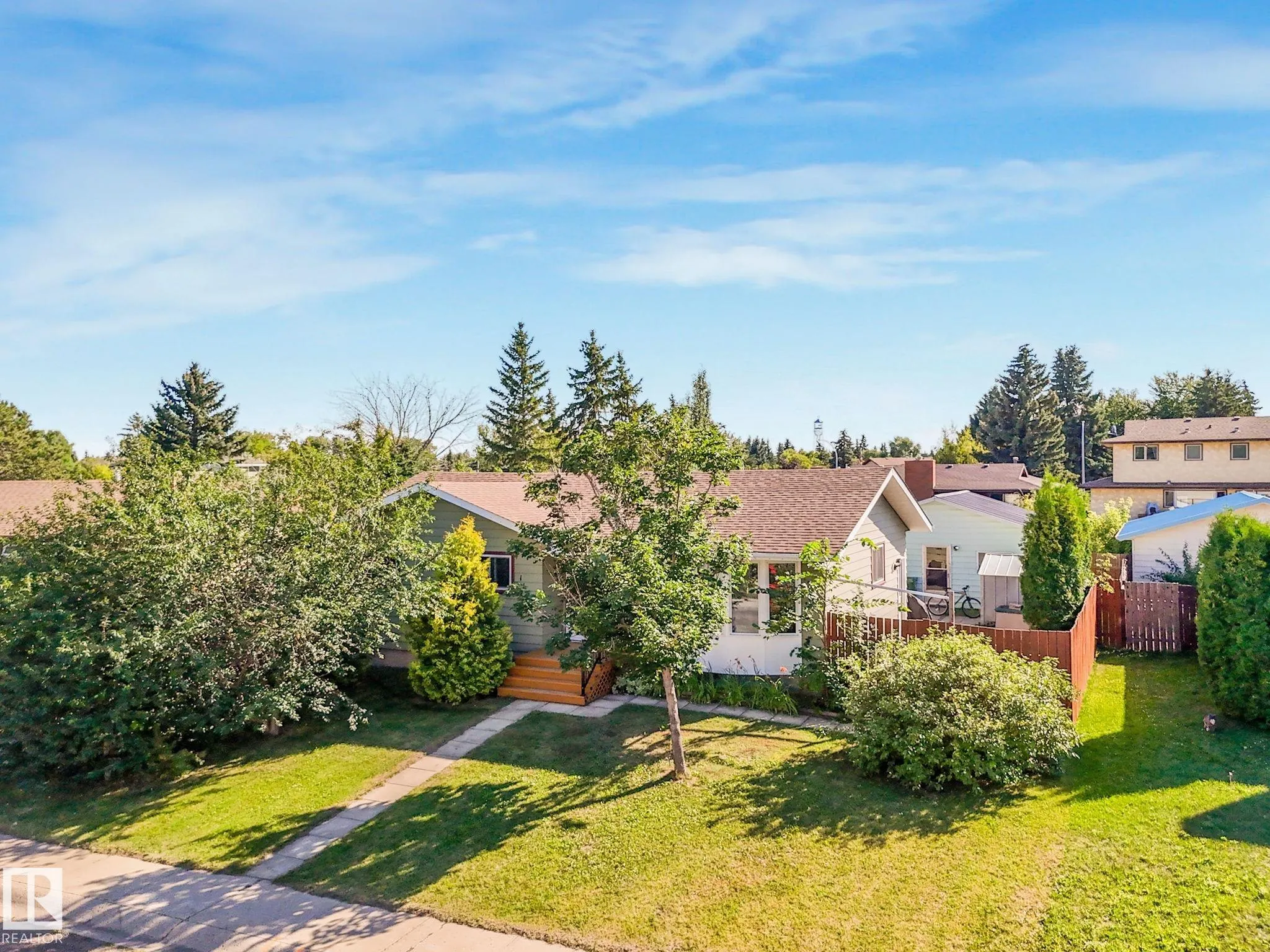 119 WILLOW Drive