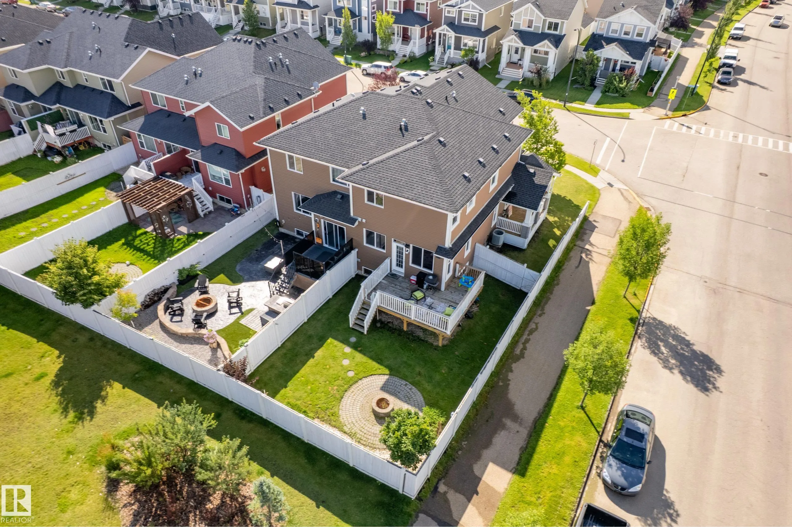 425 SIMMONDS Way