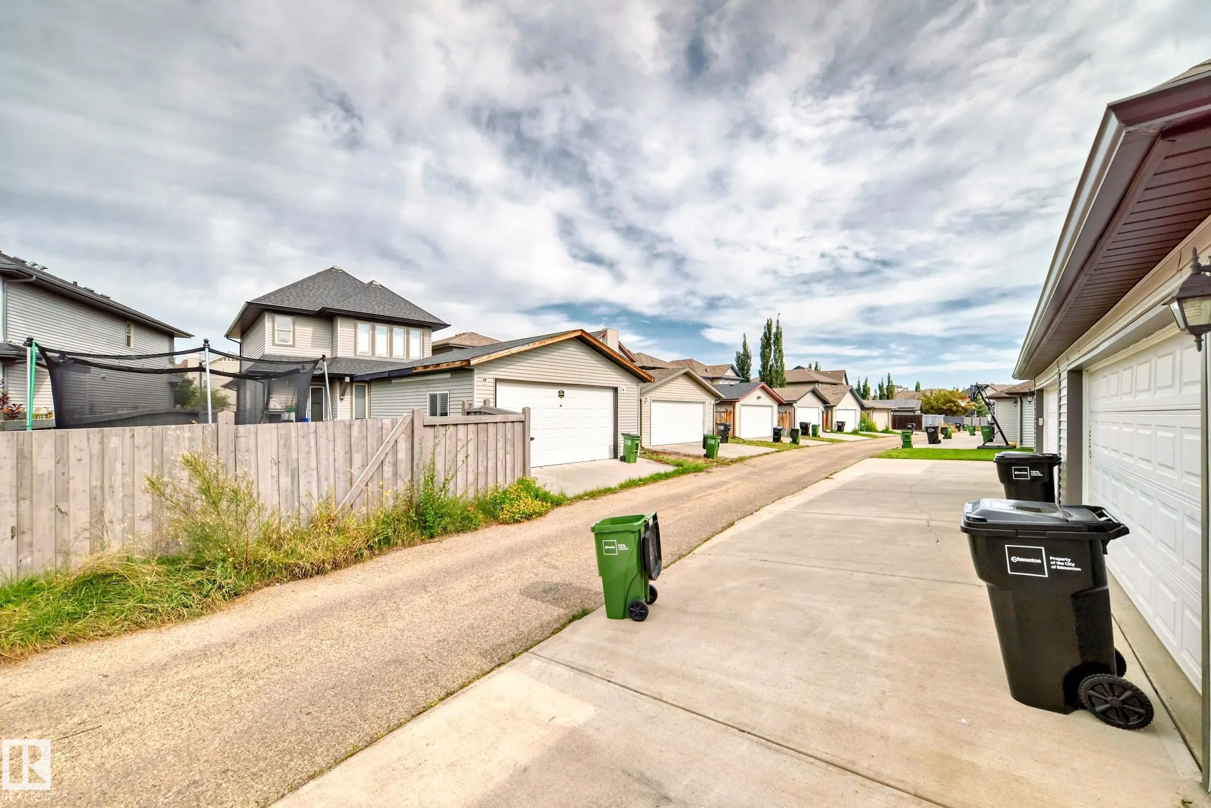 3834 ALLAN Drive