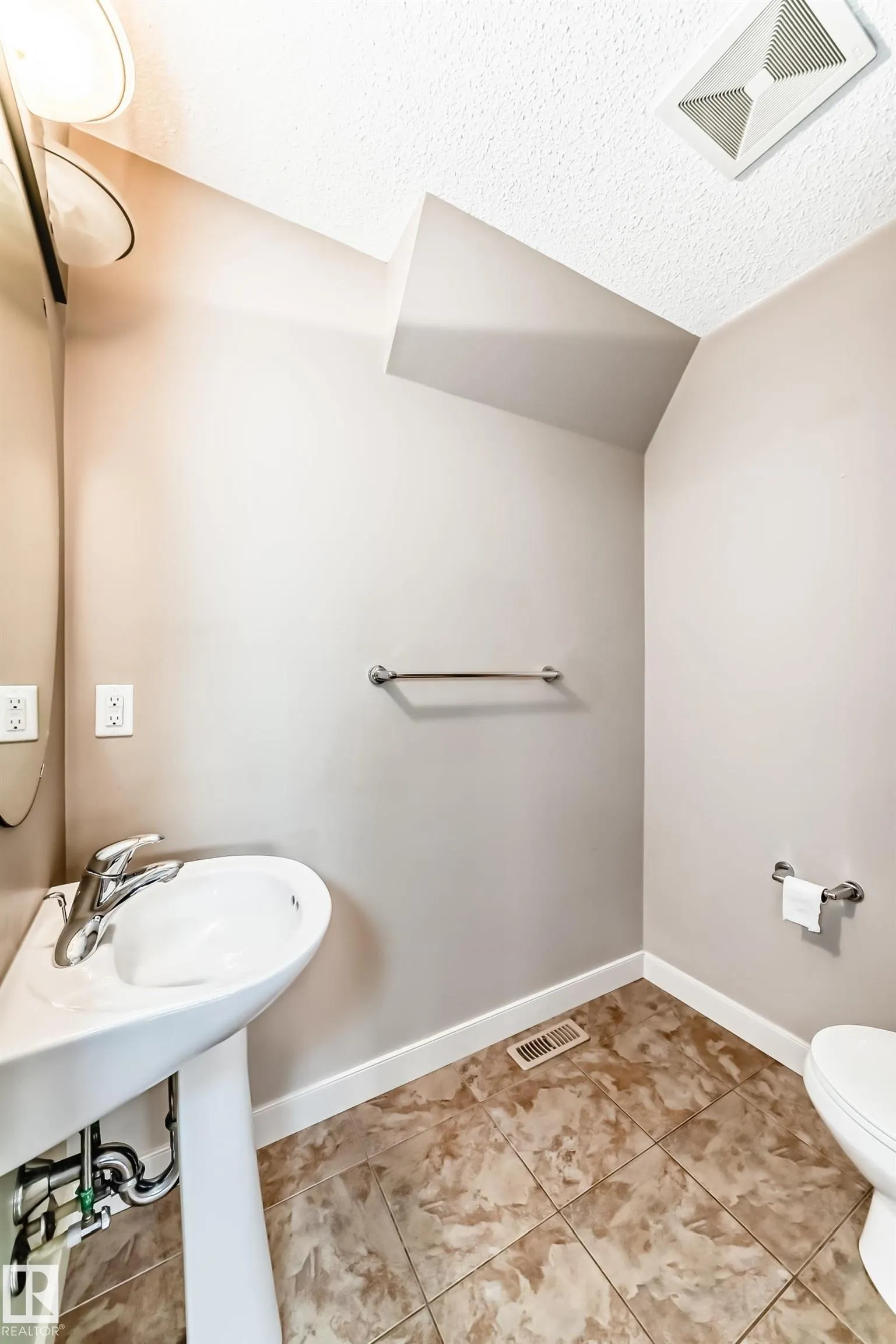 3834 ALLAN Drive
