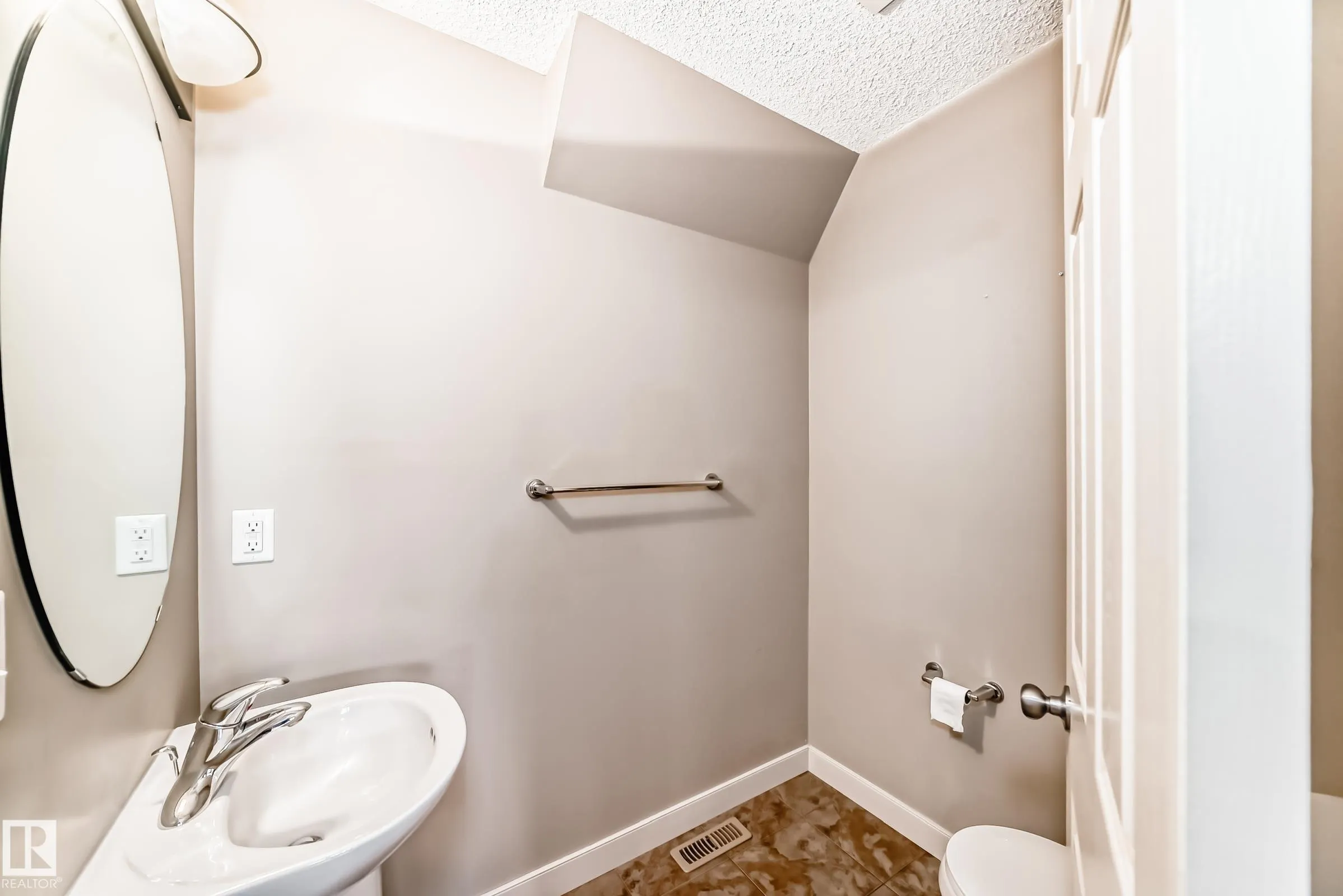 3834 ALLAN Drive