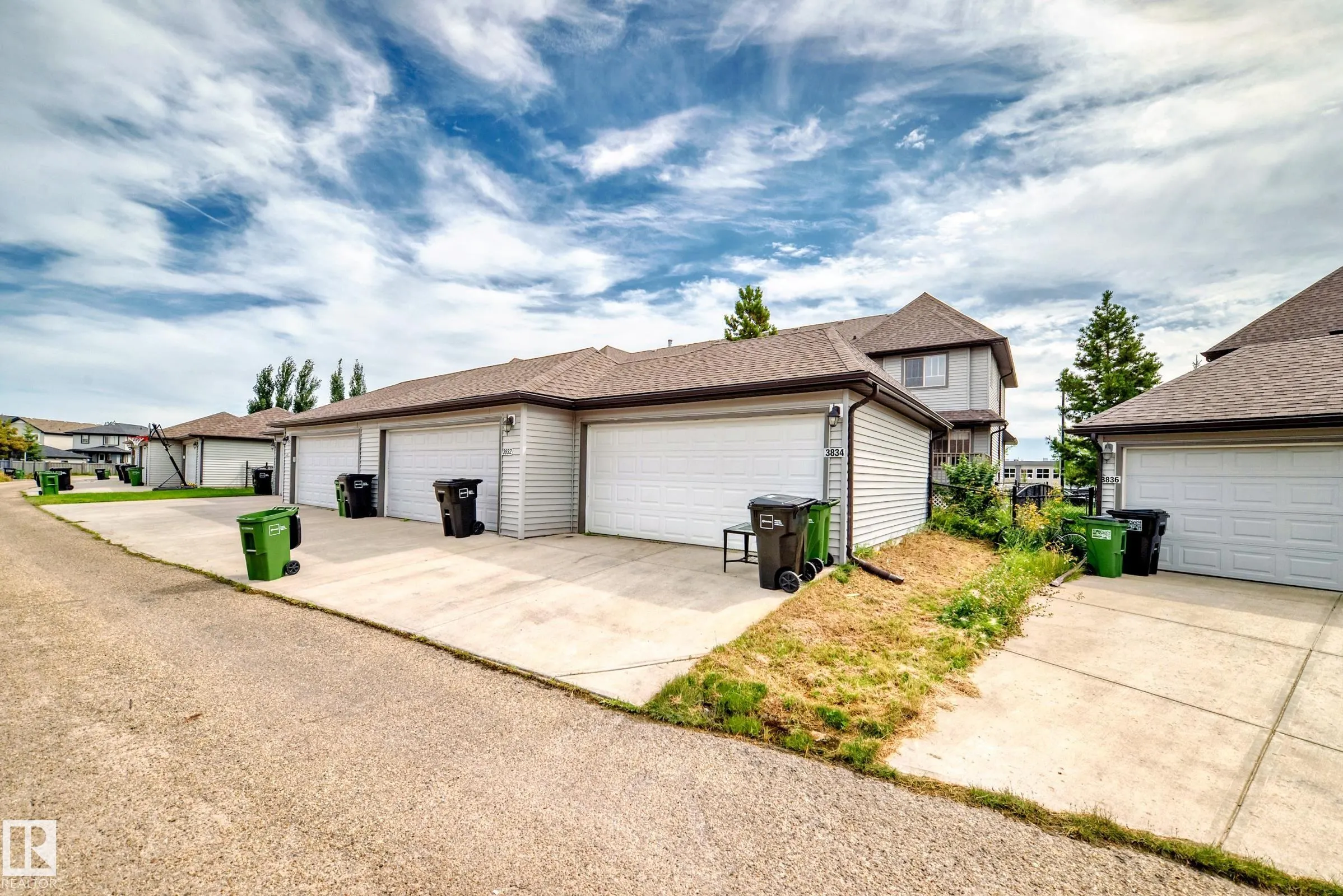 3834 ALLAN Drive