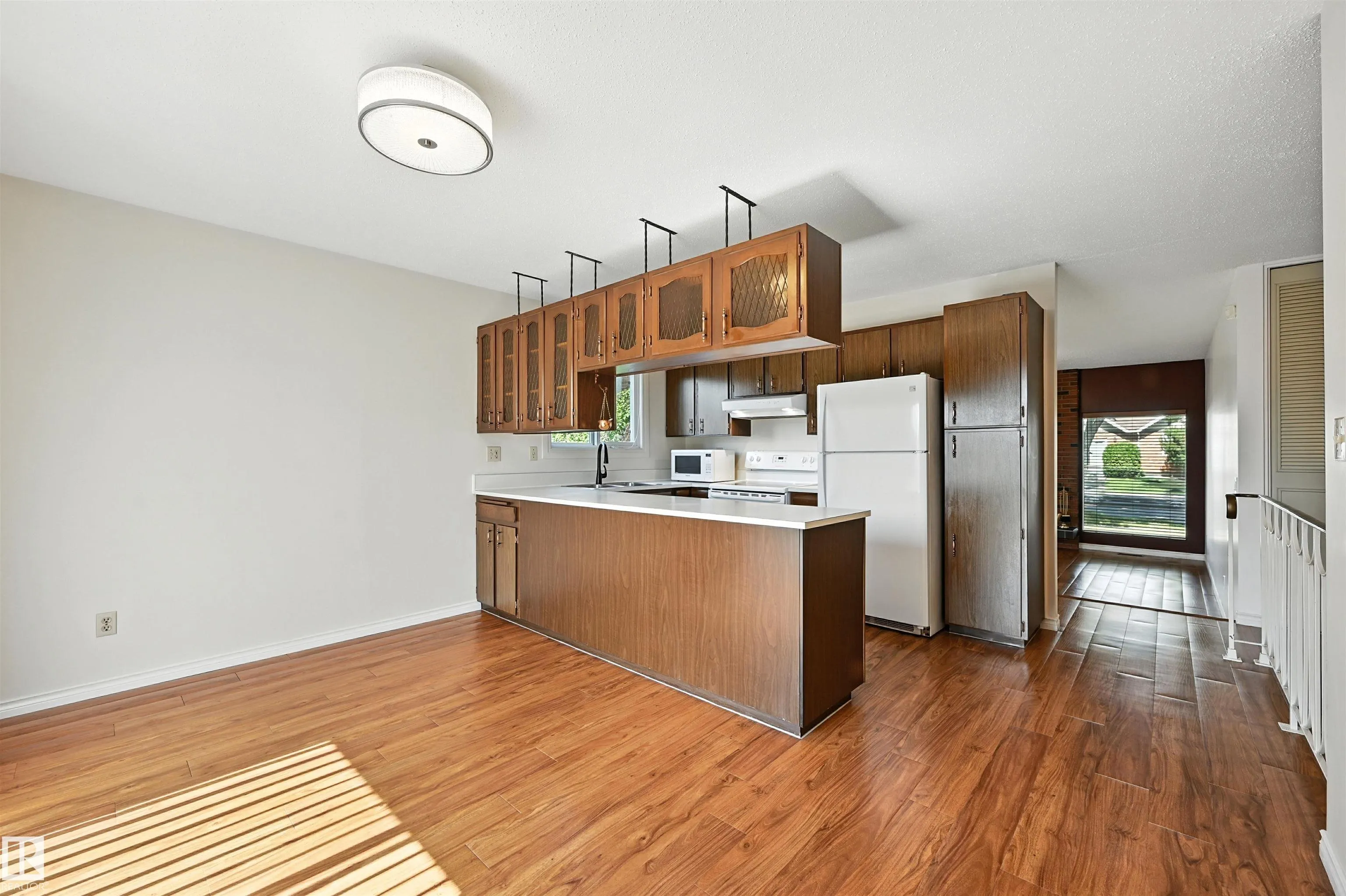11403 145 Avenue