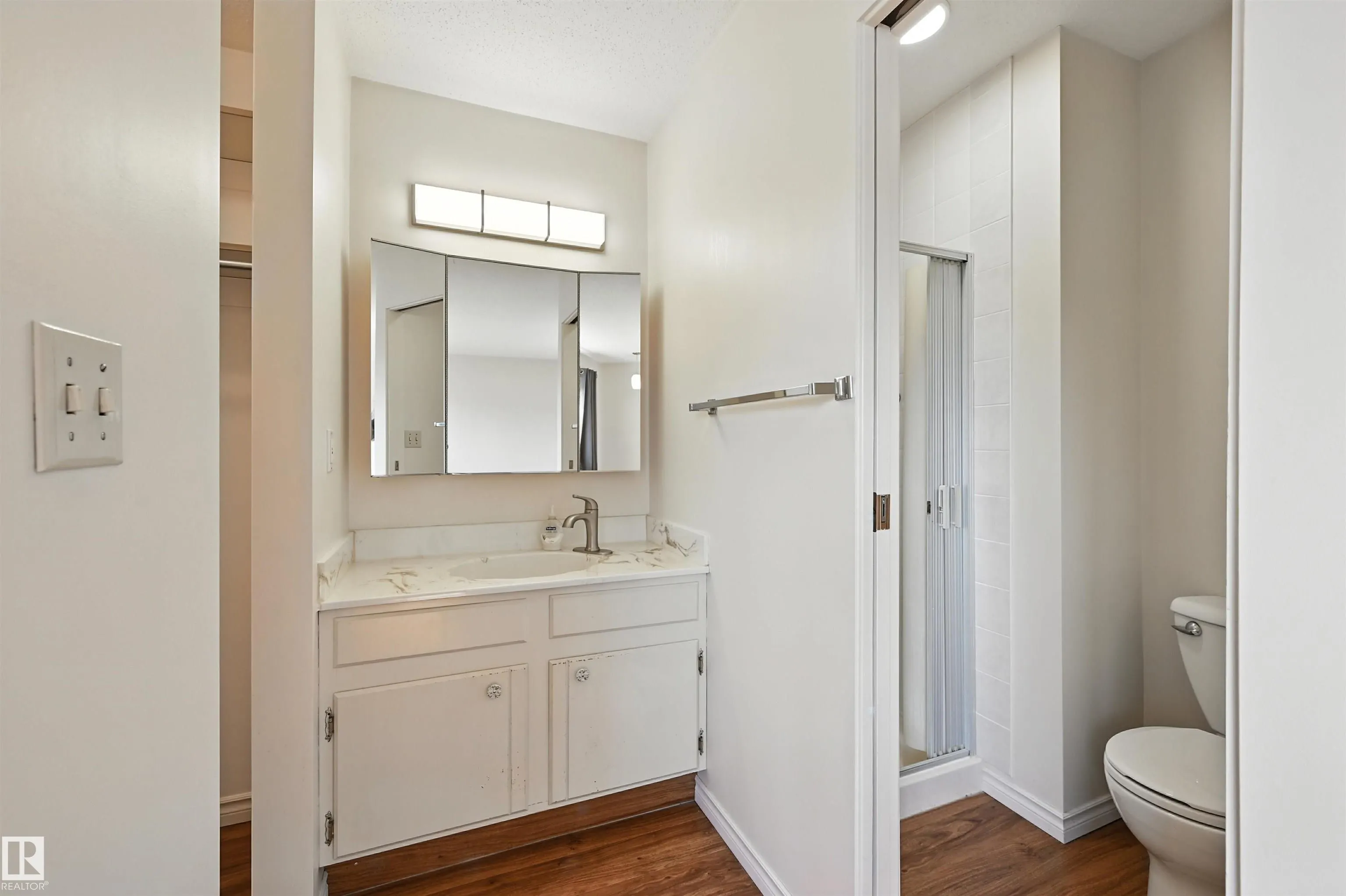 11403 145 Avenue