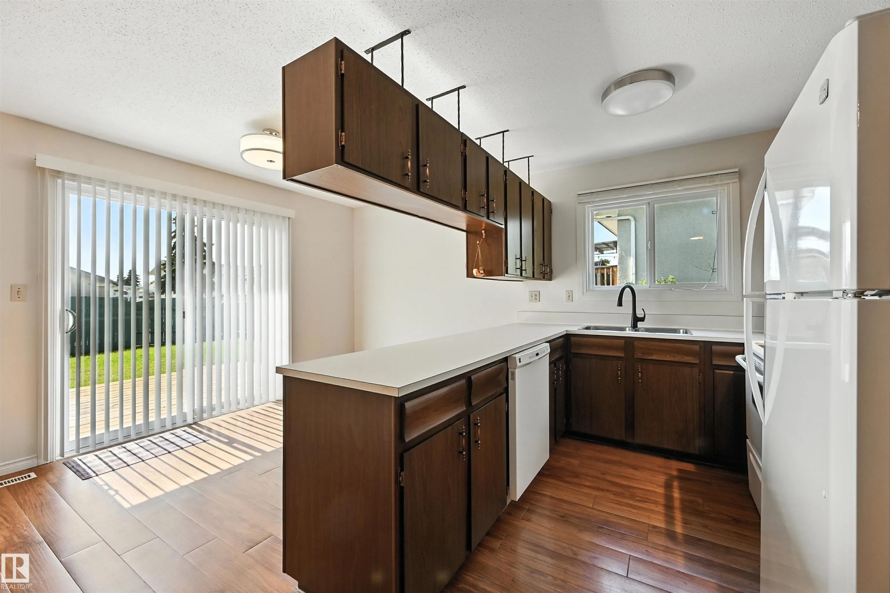11403 145 Avenue